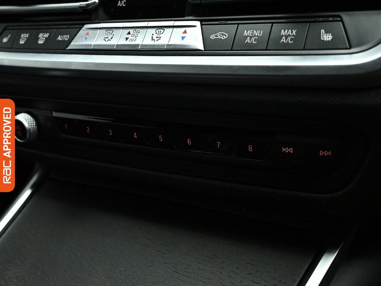 BMW 3 Series view 23