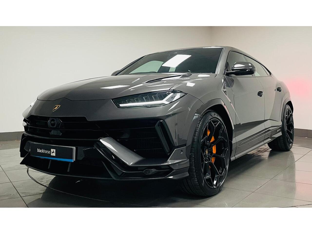 Lamborghini Urus view 14