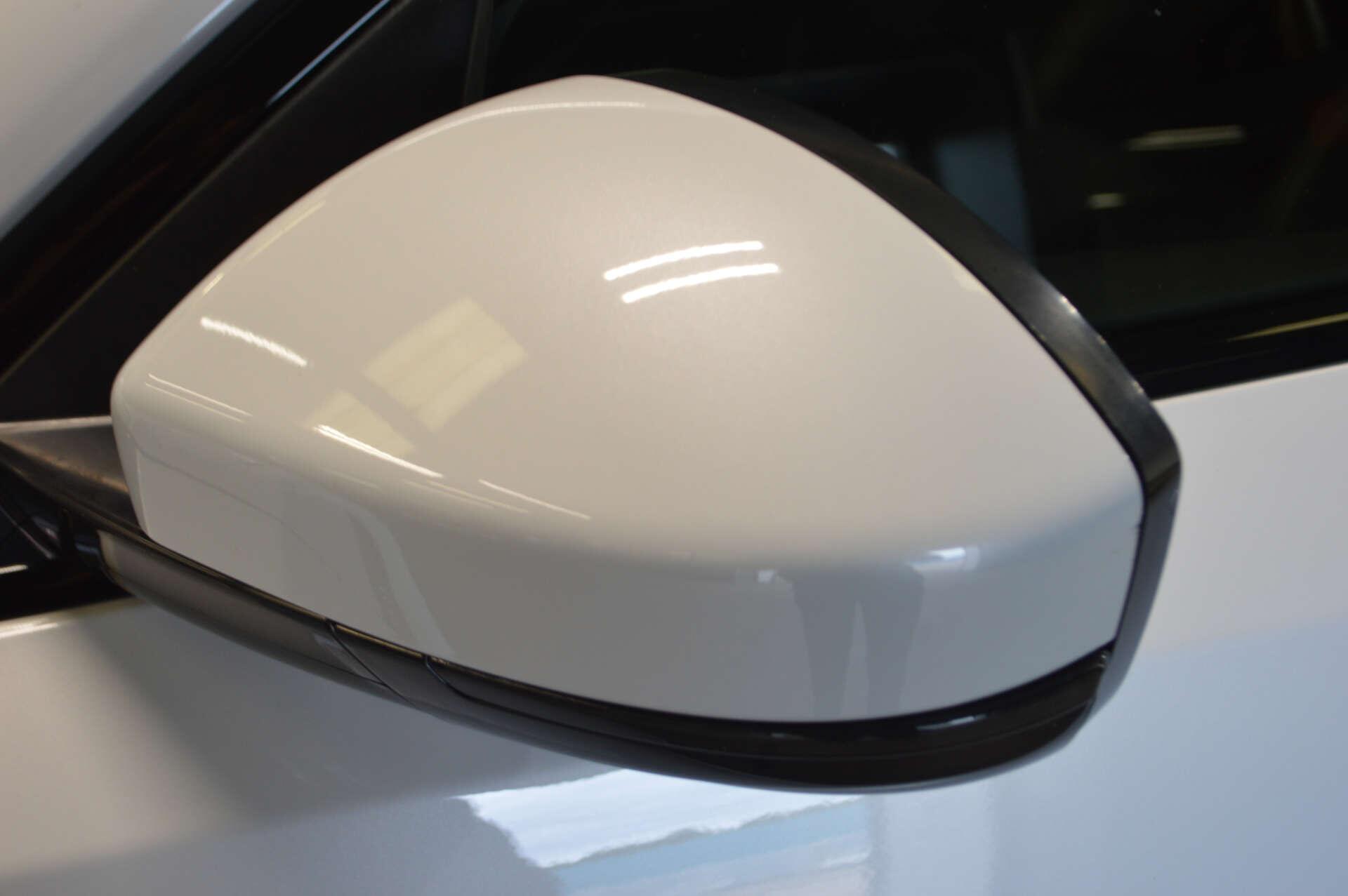 Jaguar E-Pace view 42