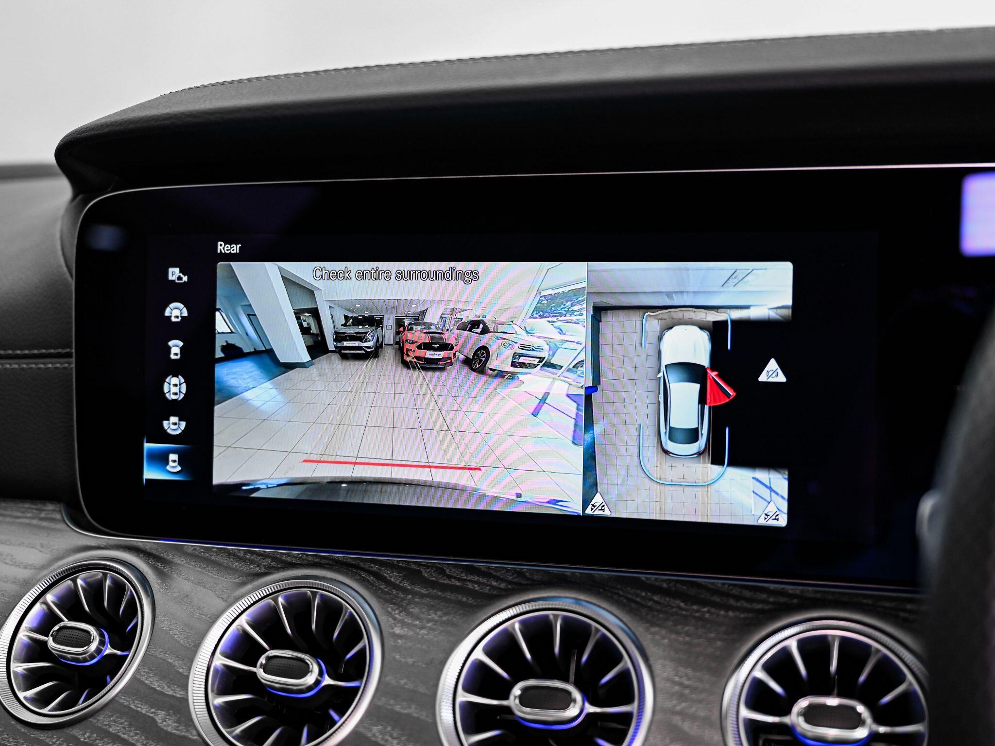 Mercedes-Benz E-Class view 20