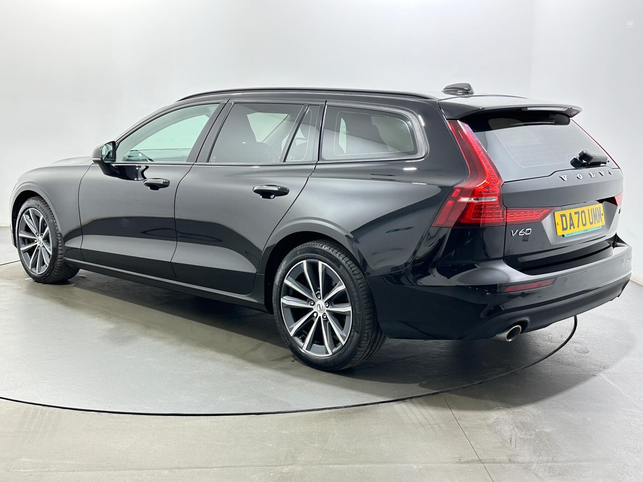 Volvo V60 view 6