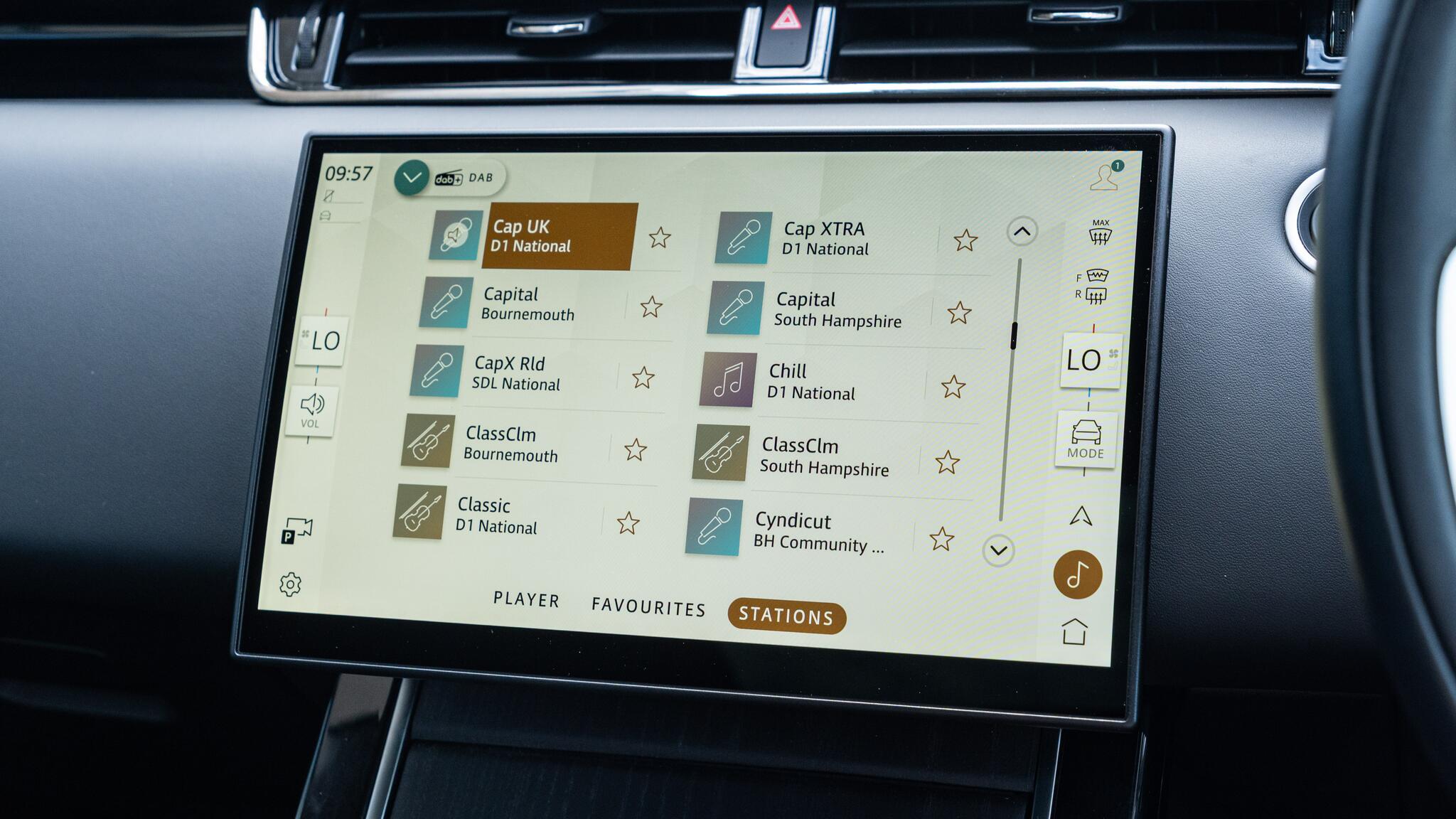 Land Rover Range Rover Evoque view 40