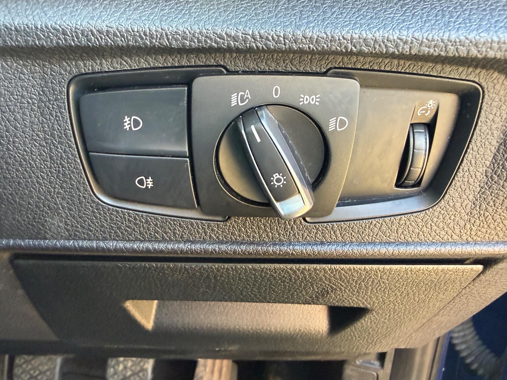 BMW 1 Series view 25
