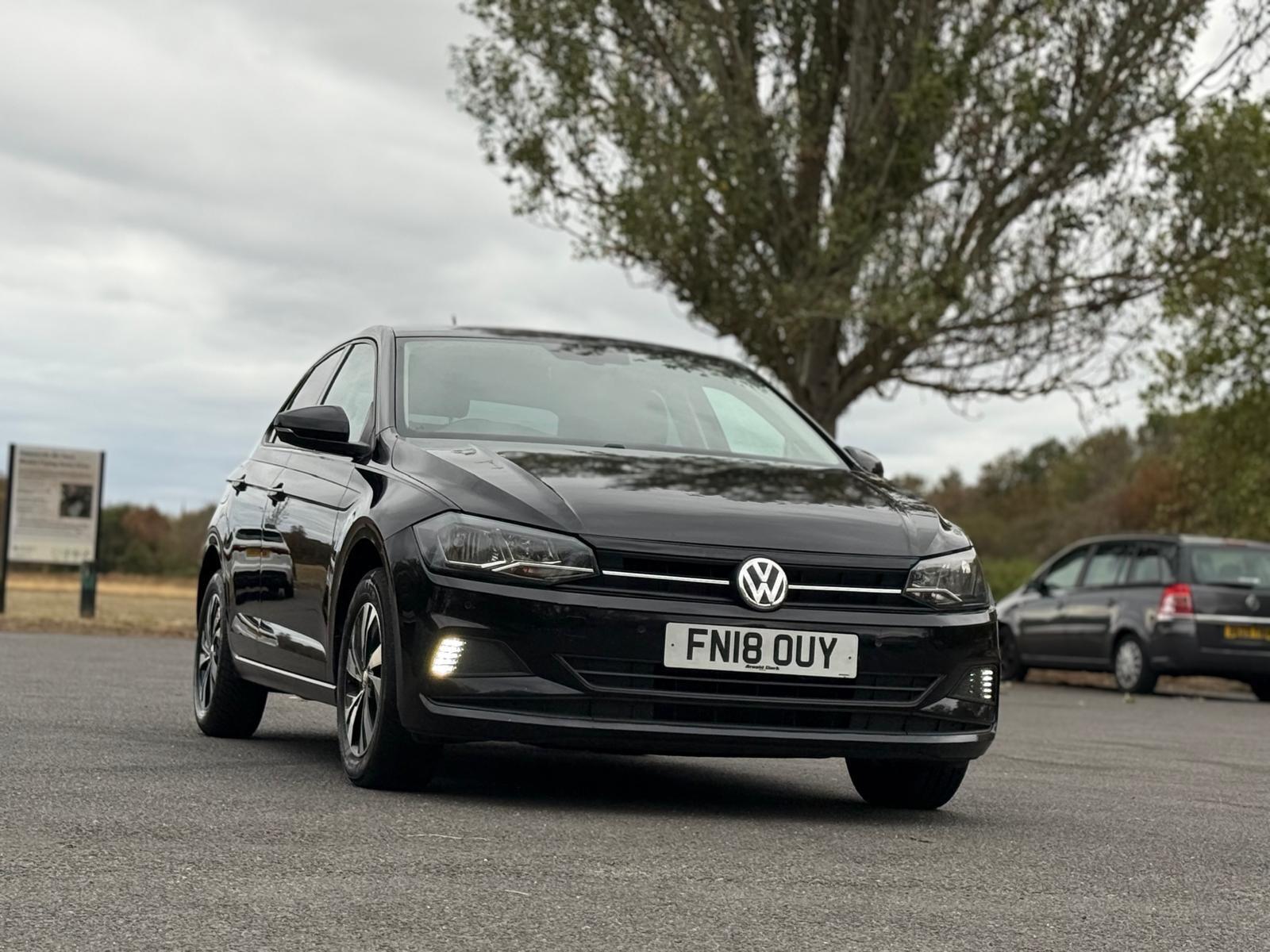 Volkswagen Polo view 5
