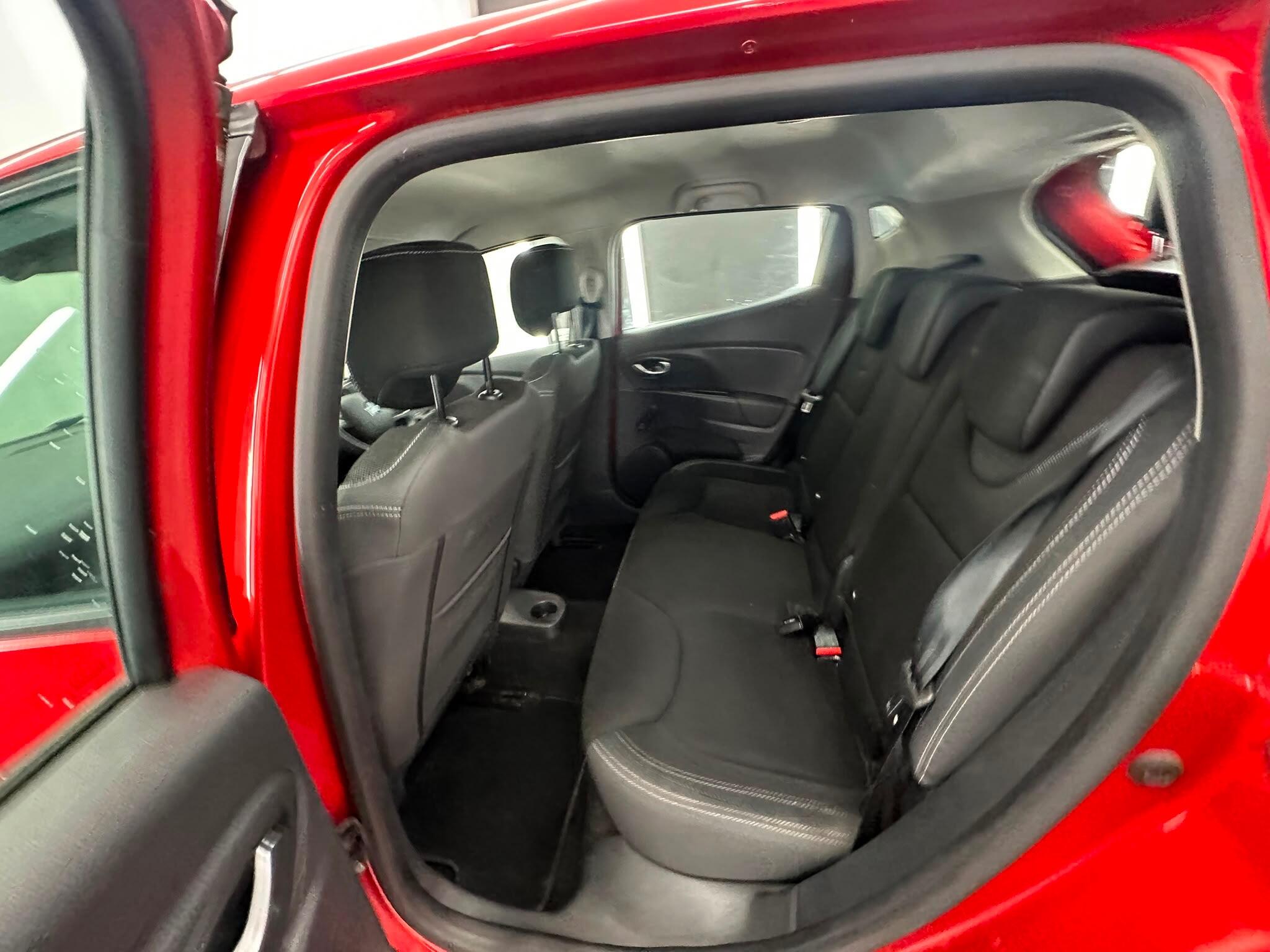 Renault Clio view 28