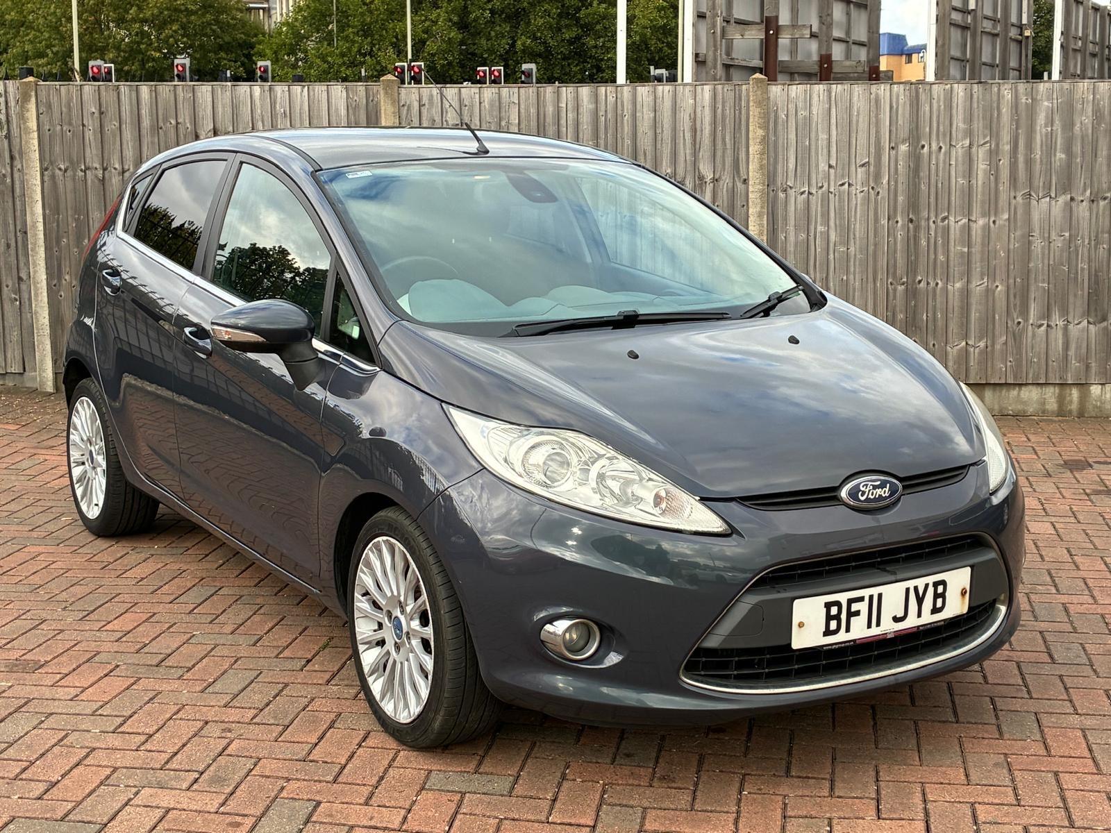 Ford Fiesta view 3