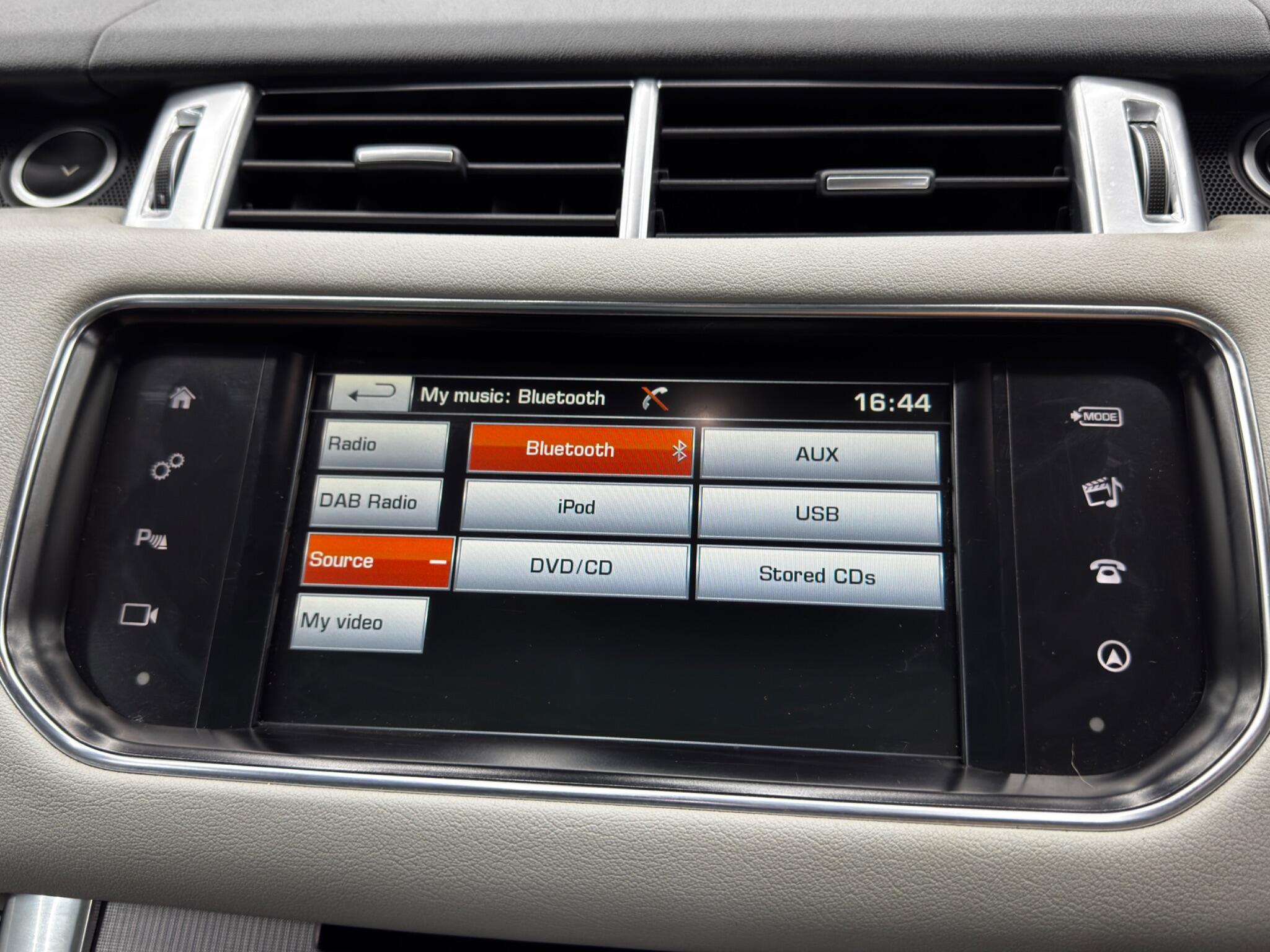 Land Rover Range Rover Sport view 30