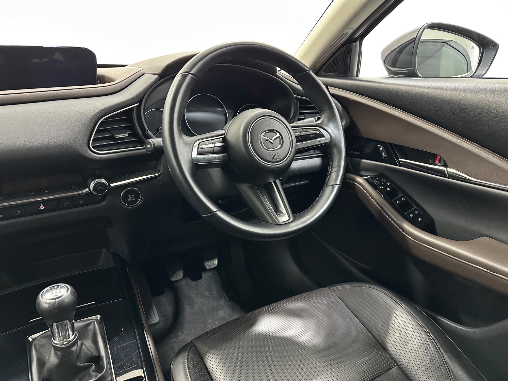 Mazda CX-30 view 12