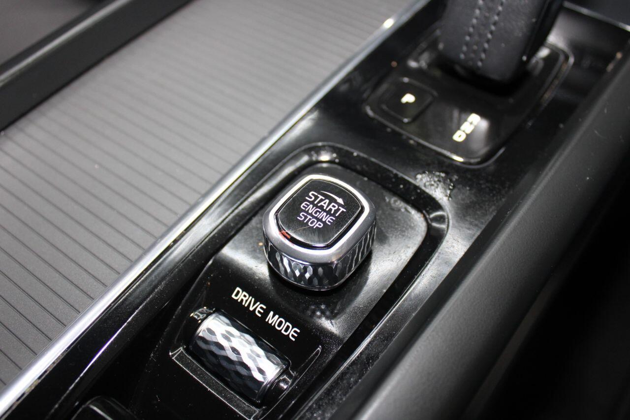 Volvo XC60 view 21