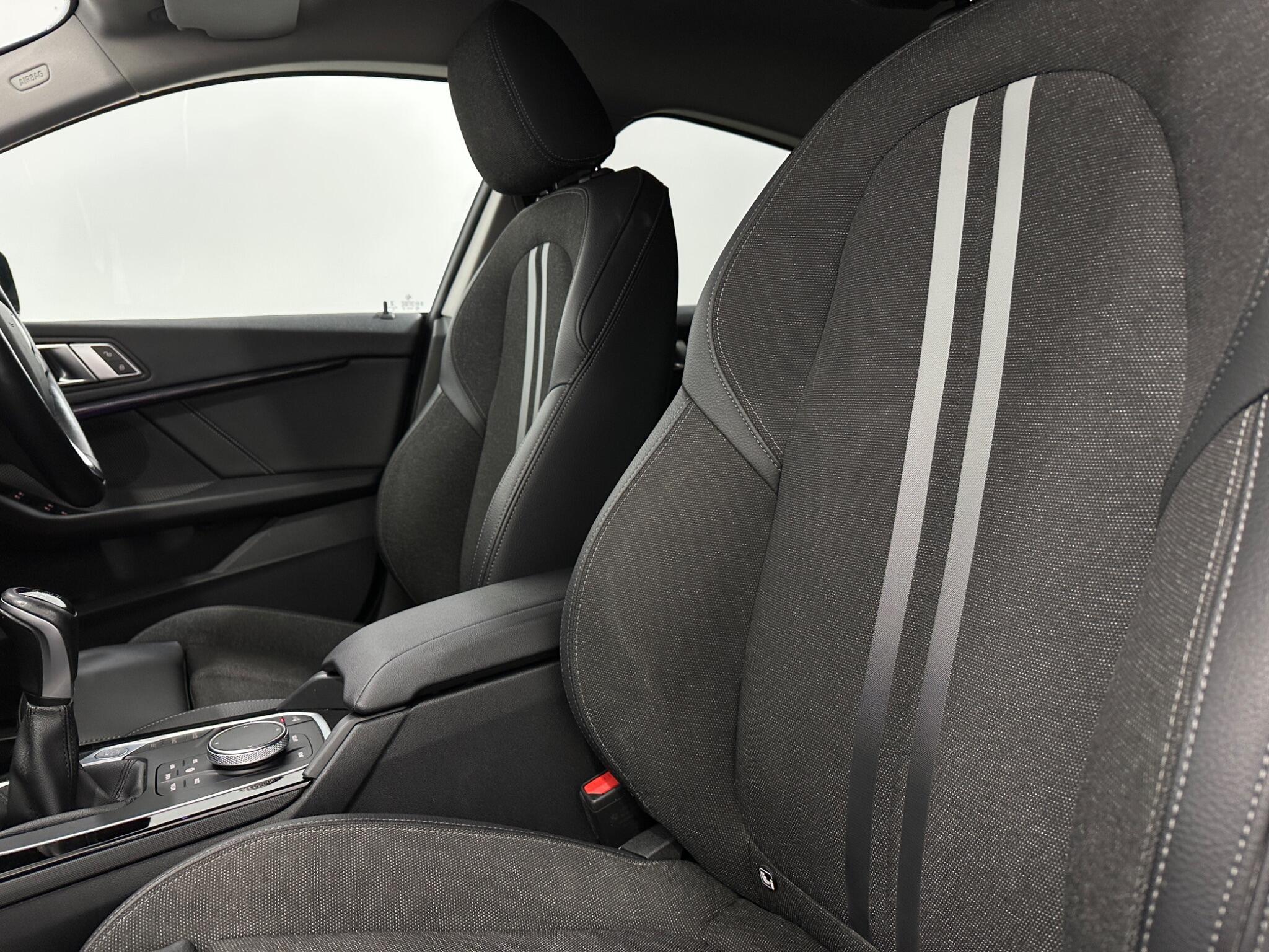 BMW 2 Series view 36