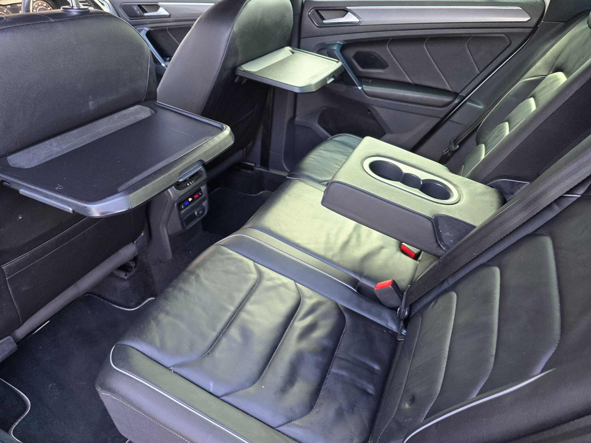 Volkswagen Tiguan view 12