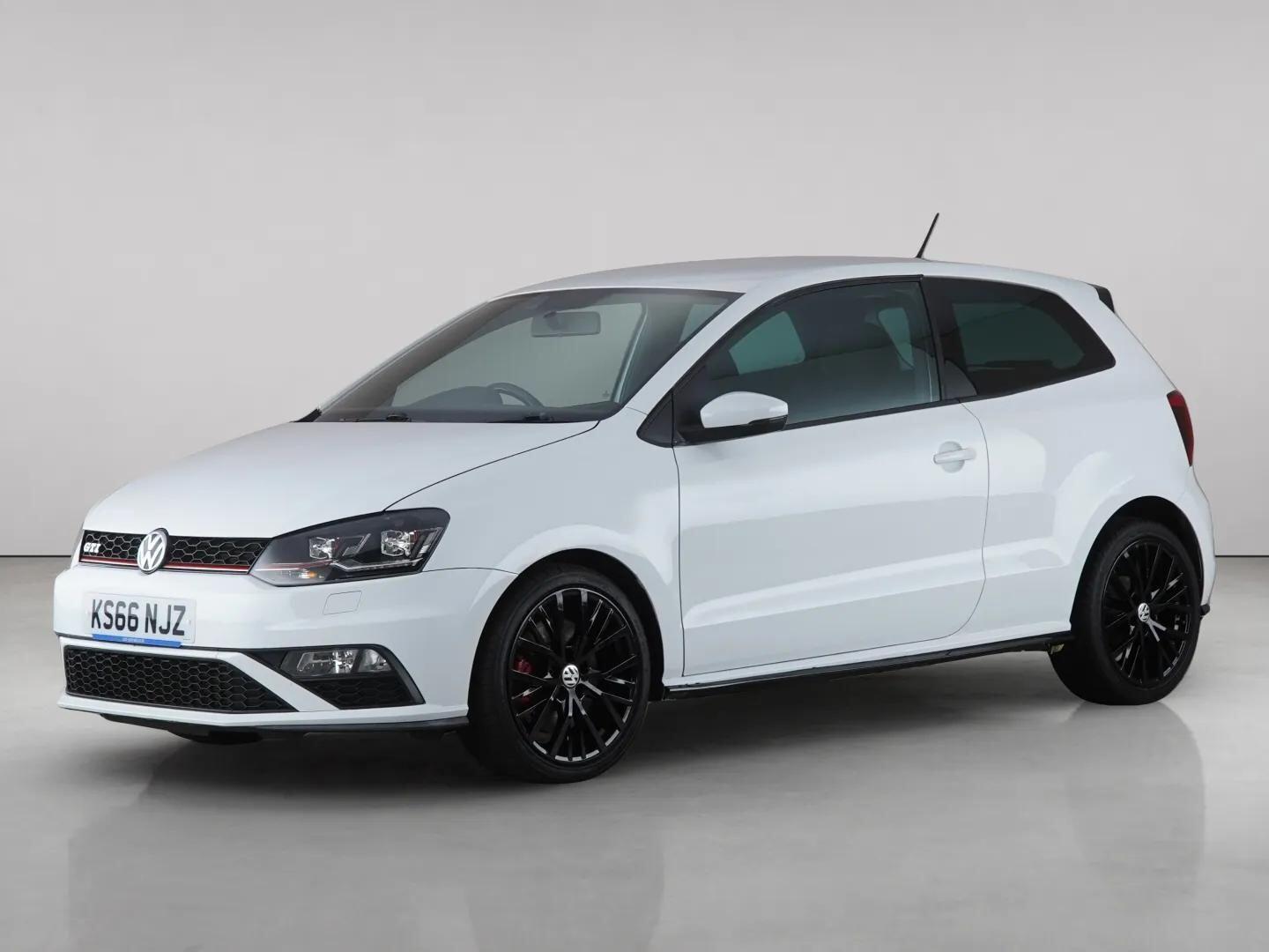 Volkswagen Polo view 2