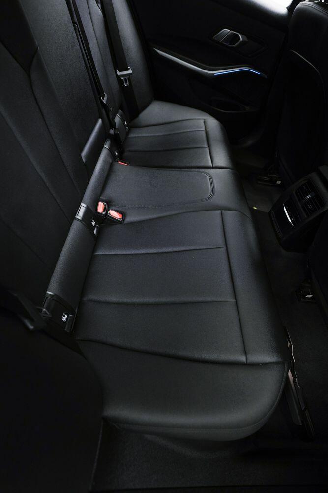 BMW 3 Series view 12
