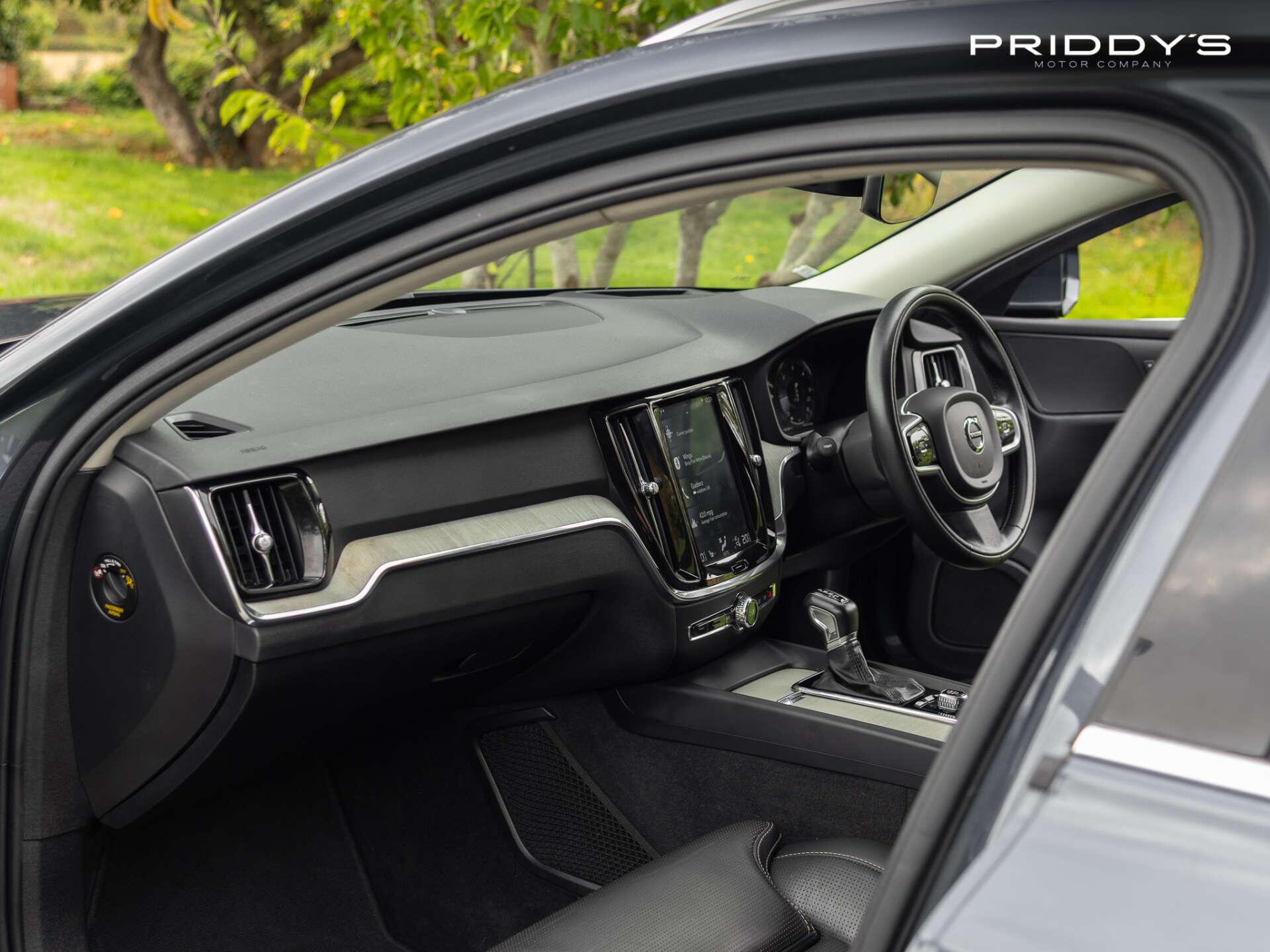 Volvo V60 view 10
