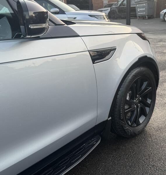 Land Rover Discovery 3 view 24