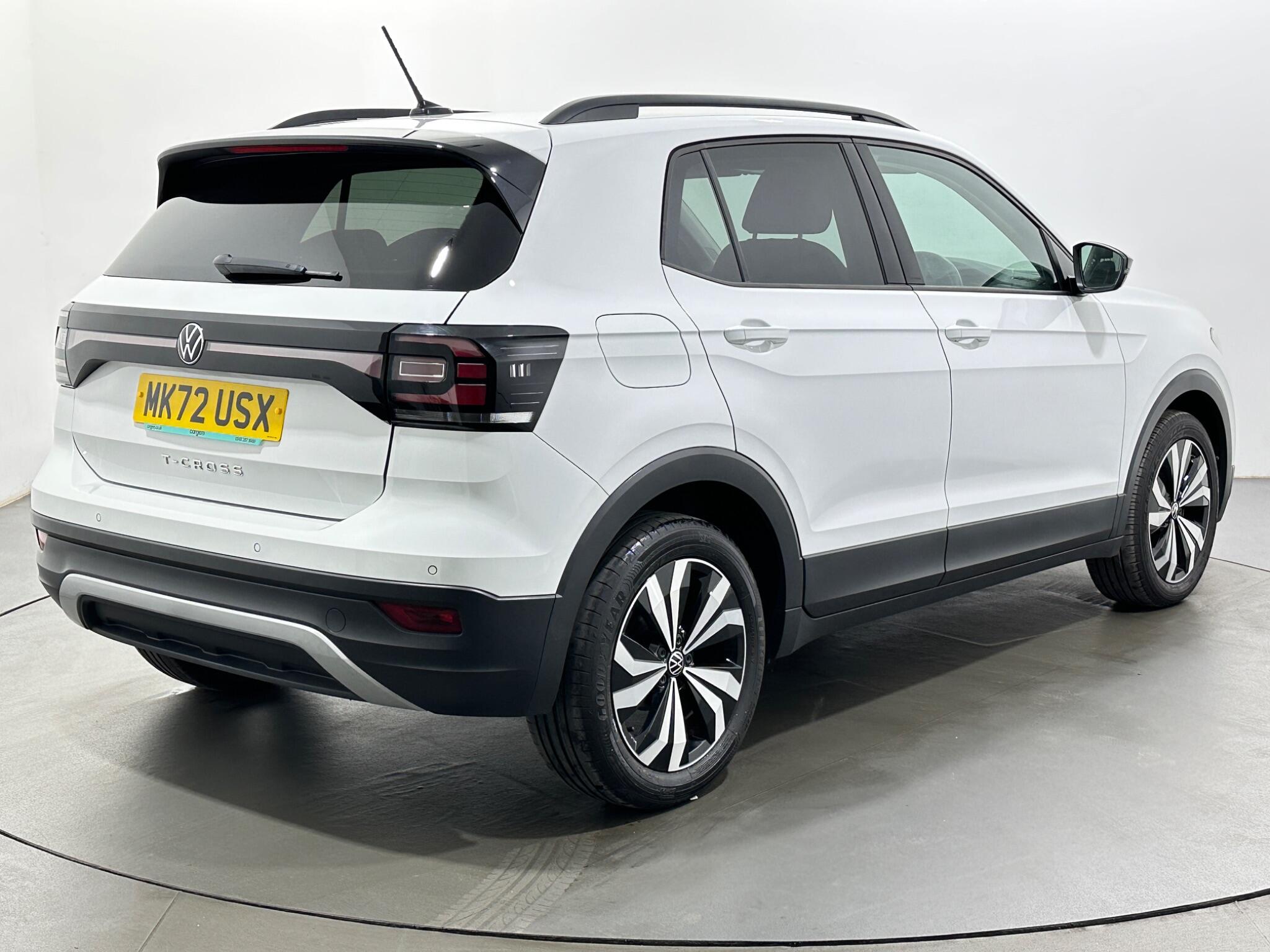 Volkswagen T-Cross view 8
