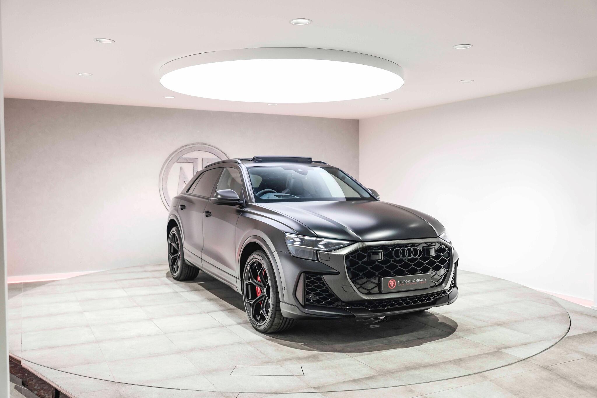 Audi RSQ8 main image