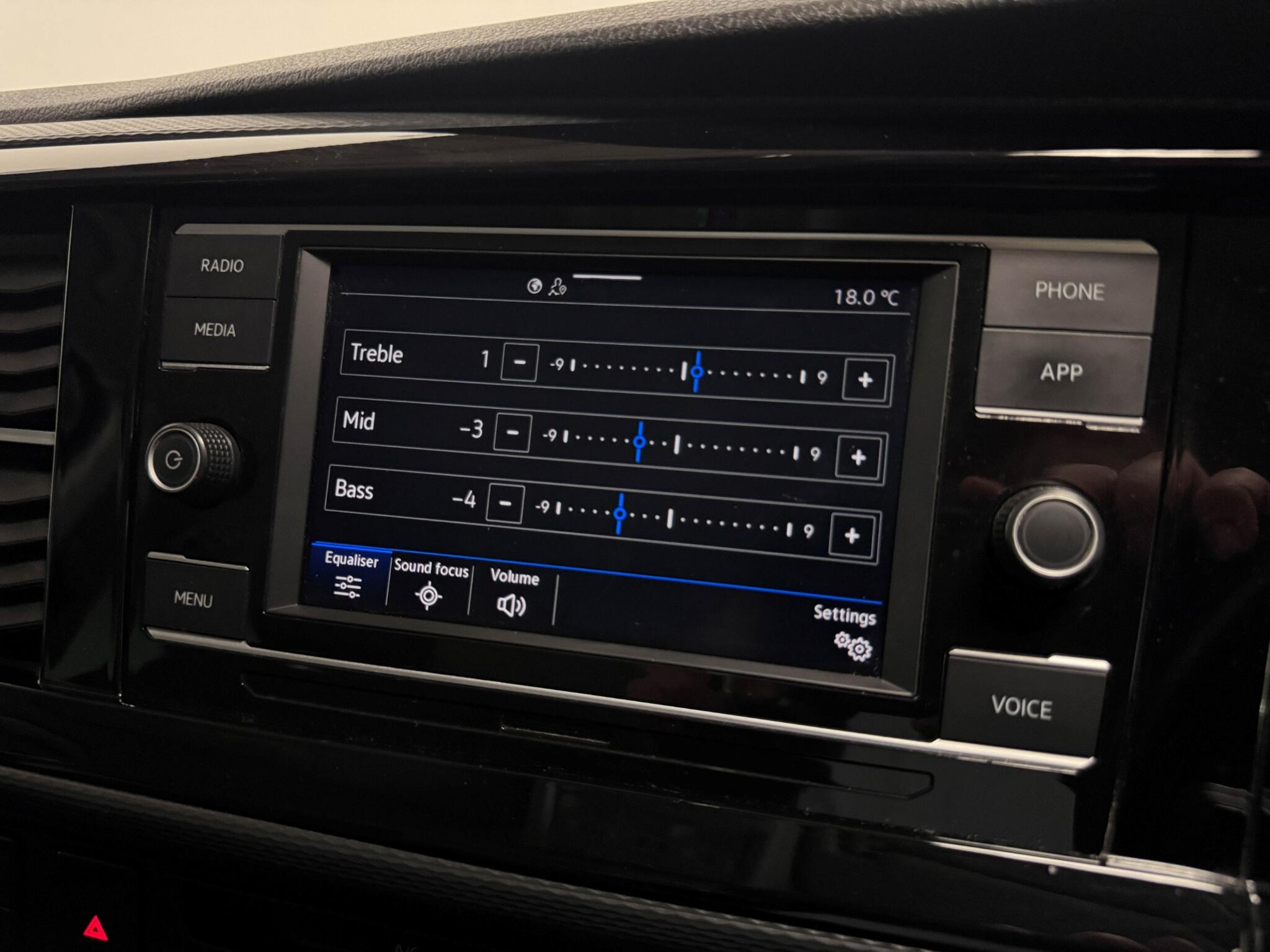 Volkswagen California view 34