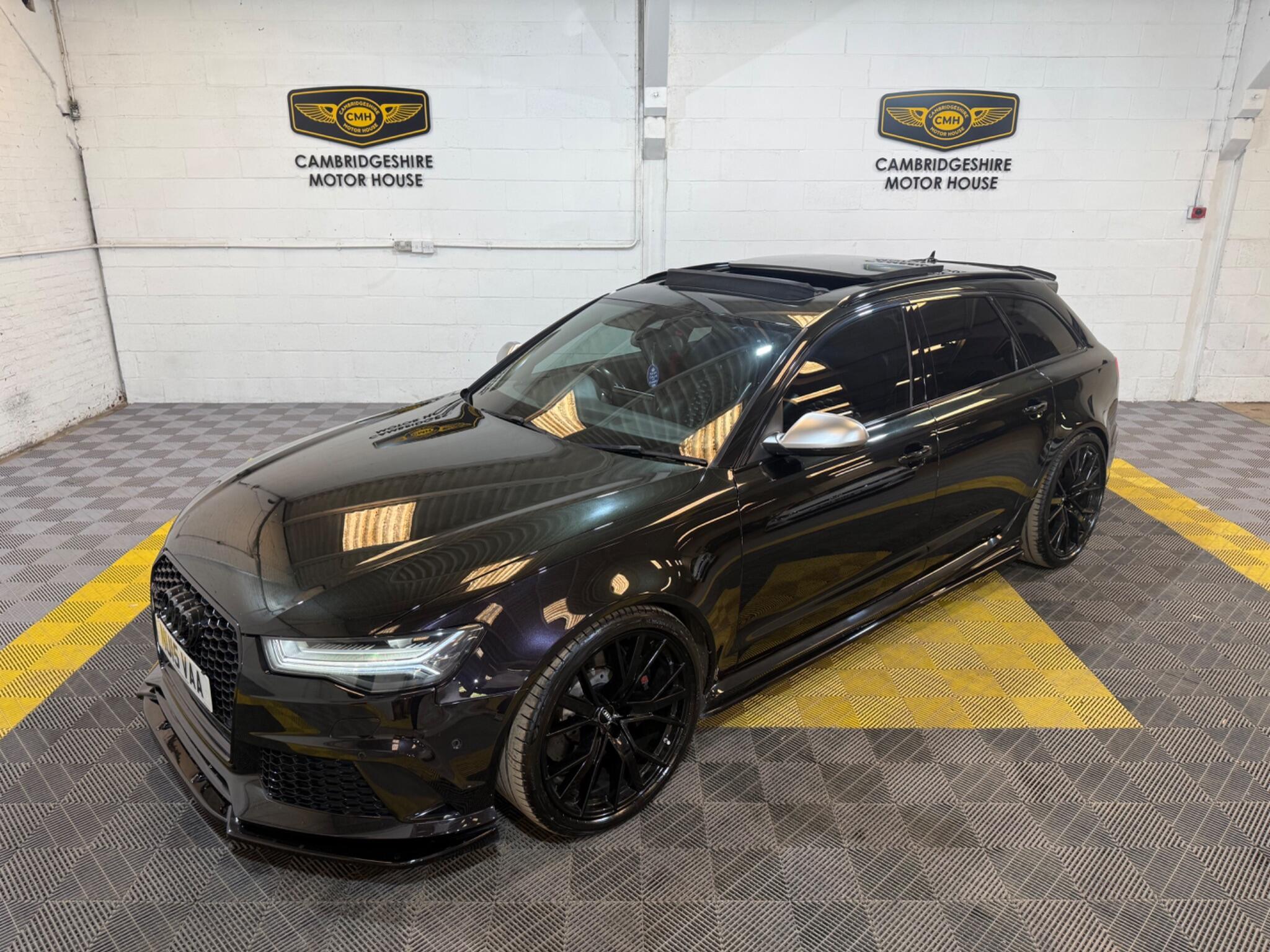 Audi RS6 view 3
