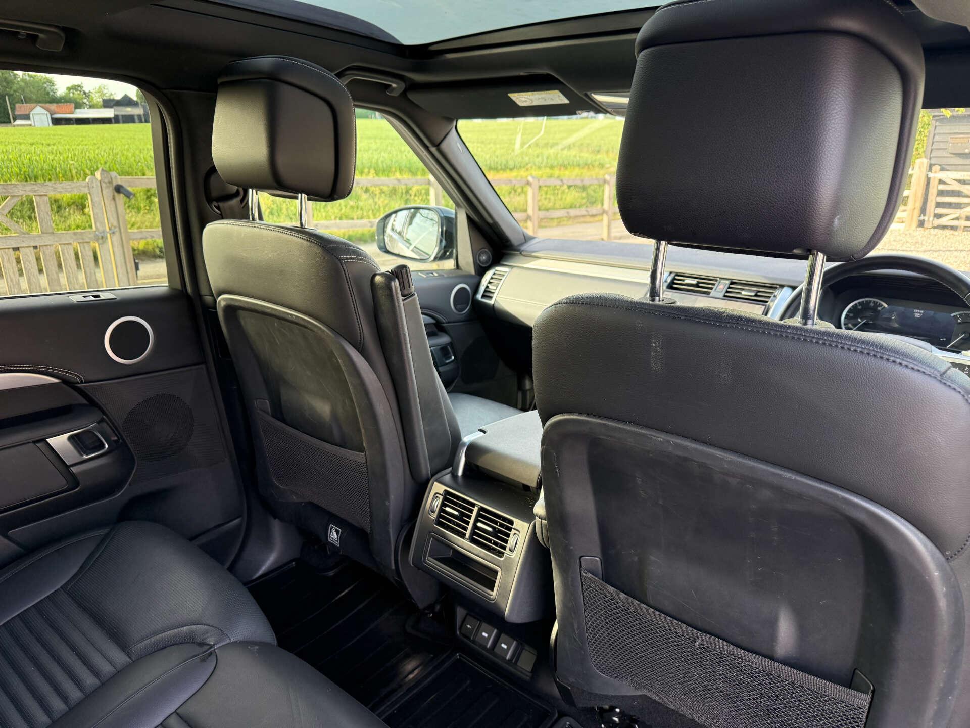 Land Rover Discovery view 19
