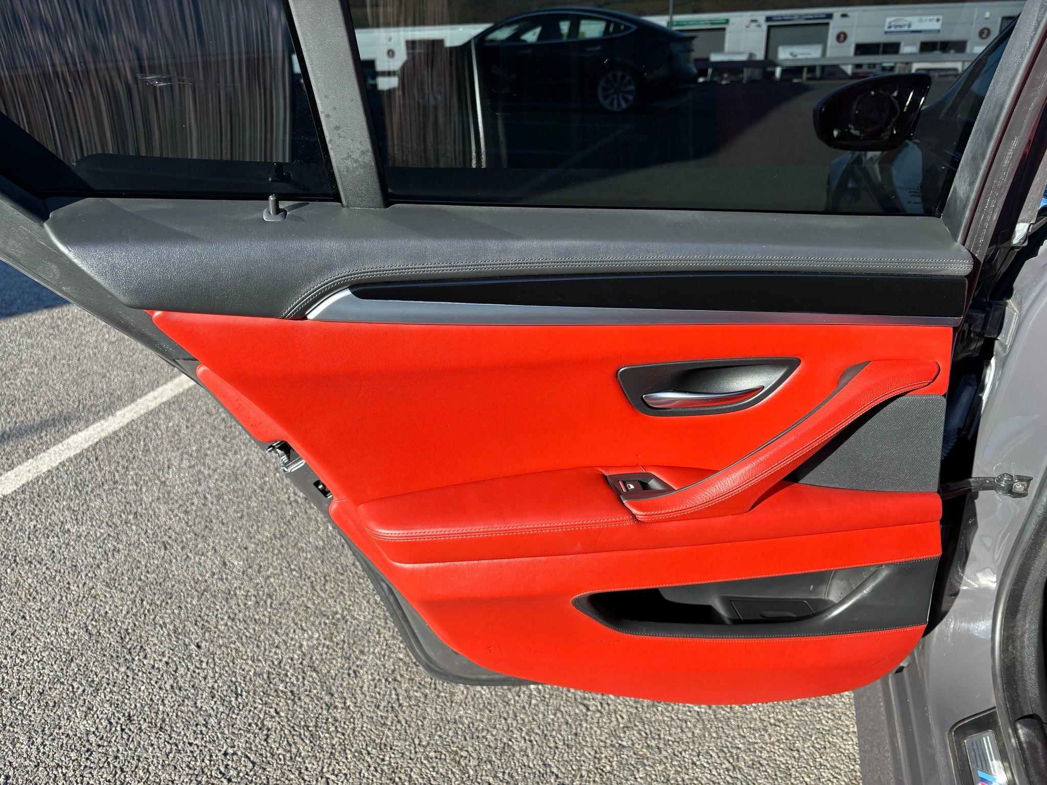 BMW M5 view 42