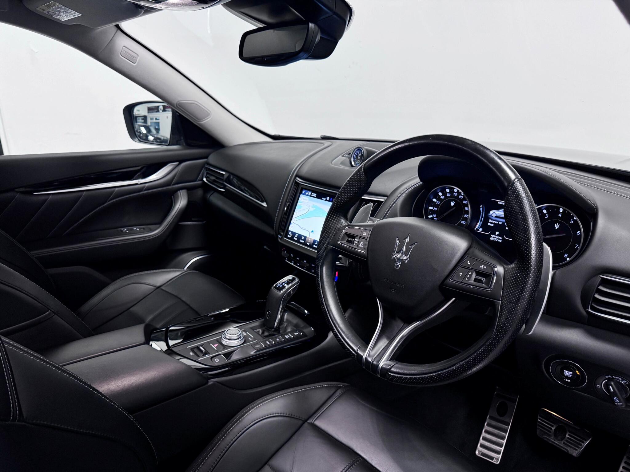 Maserati Levante view 35