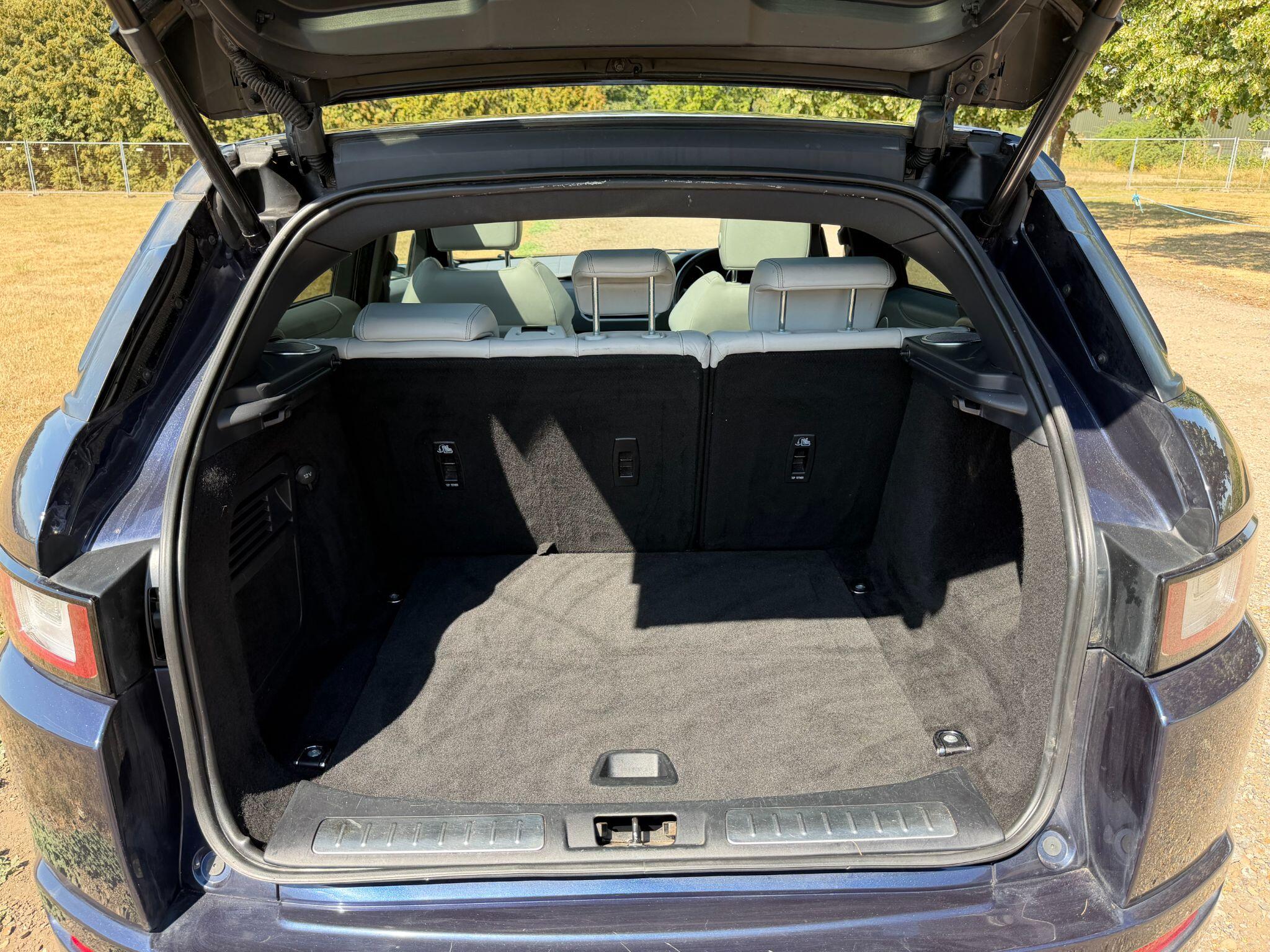 Land Rover Range Rover Evoque view 52