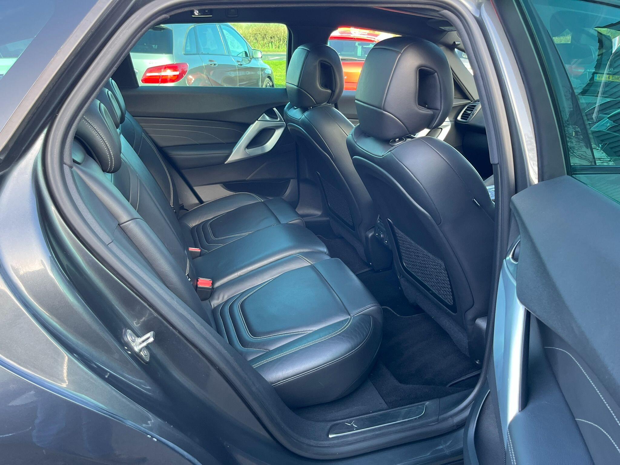 Citroen DS5 view 40