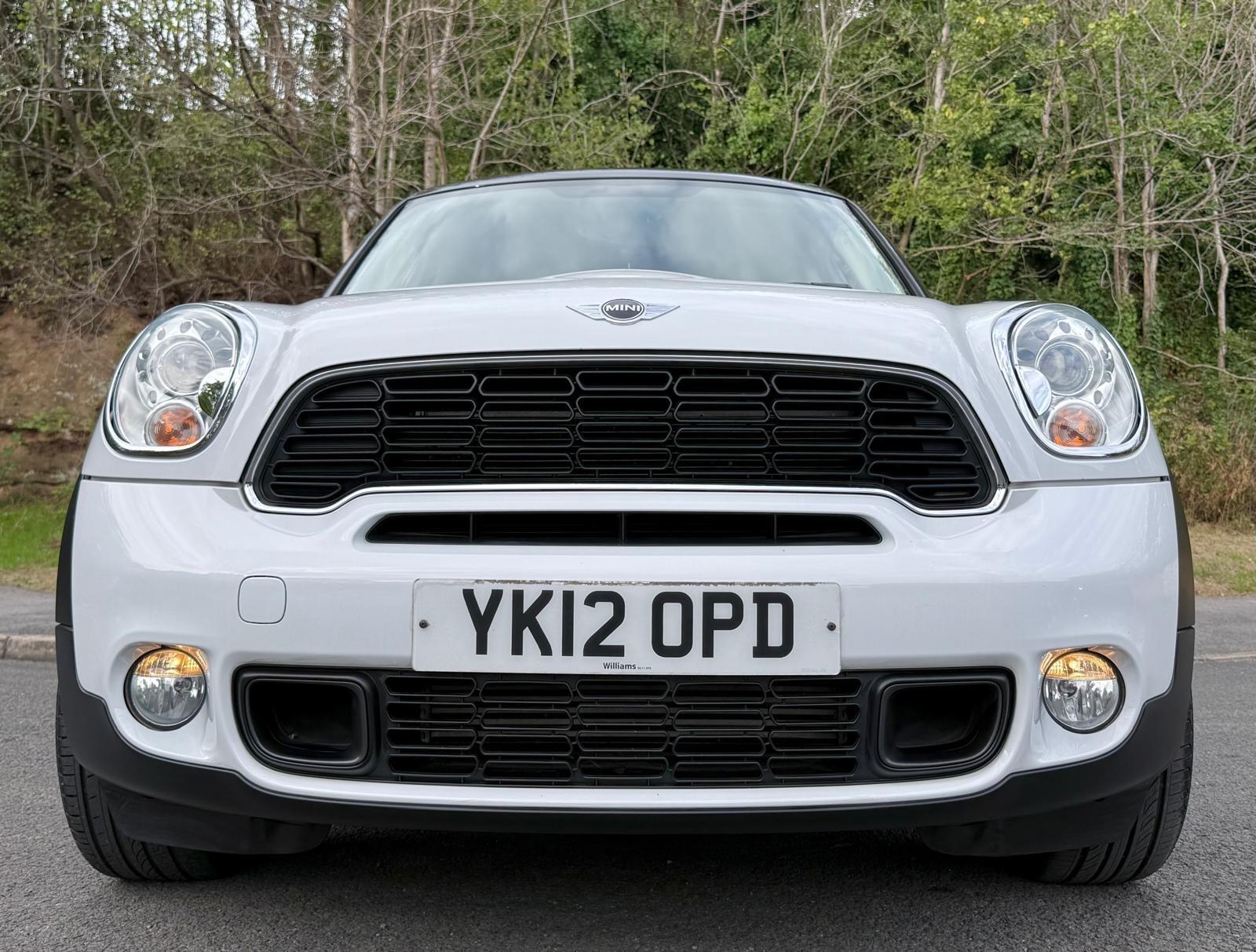 MINI Countryman view 8