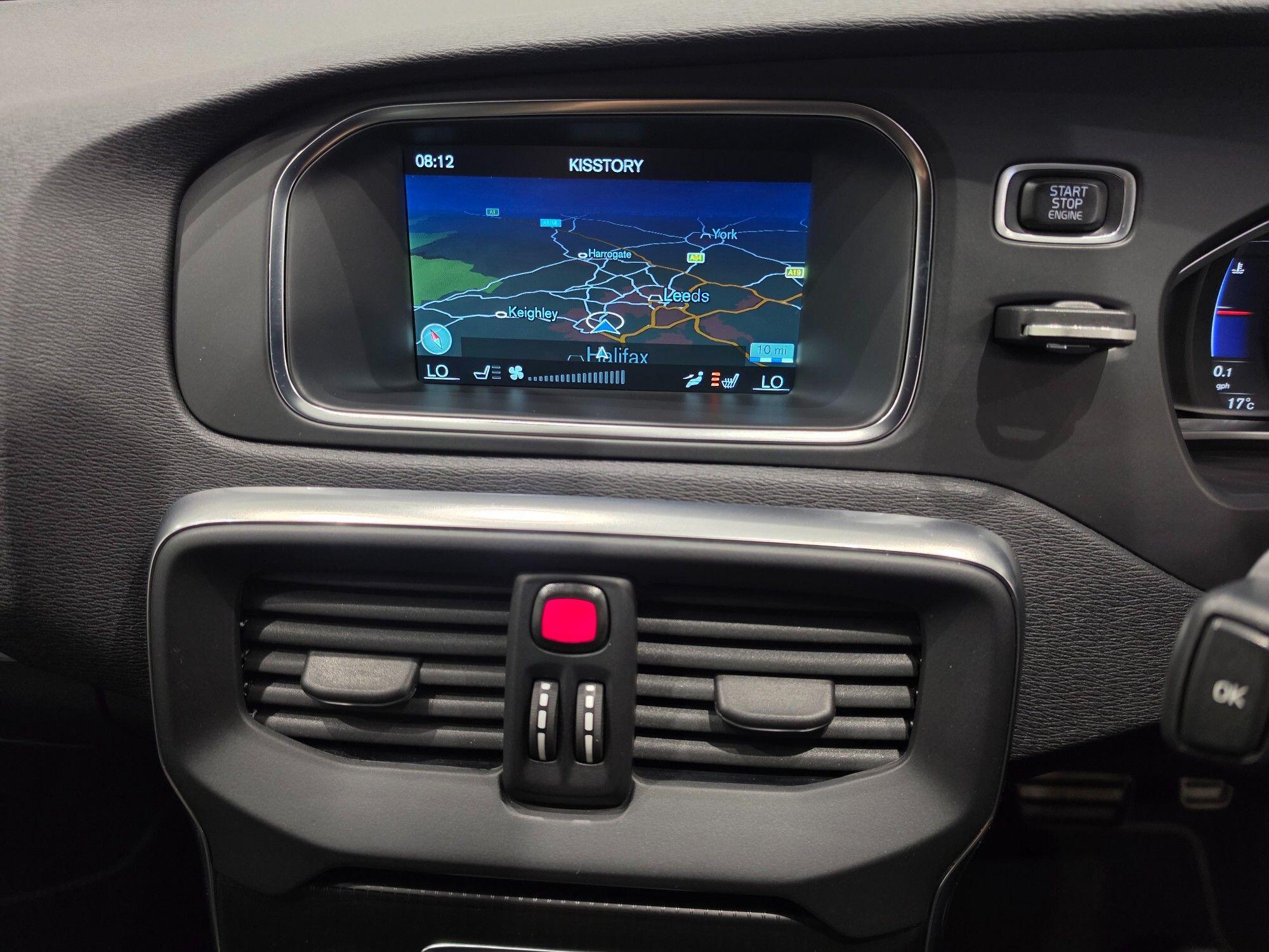 Volvo V40 view 28