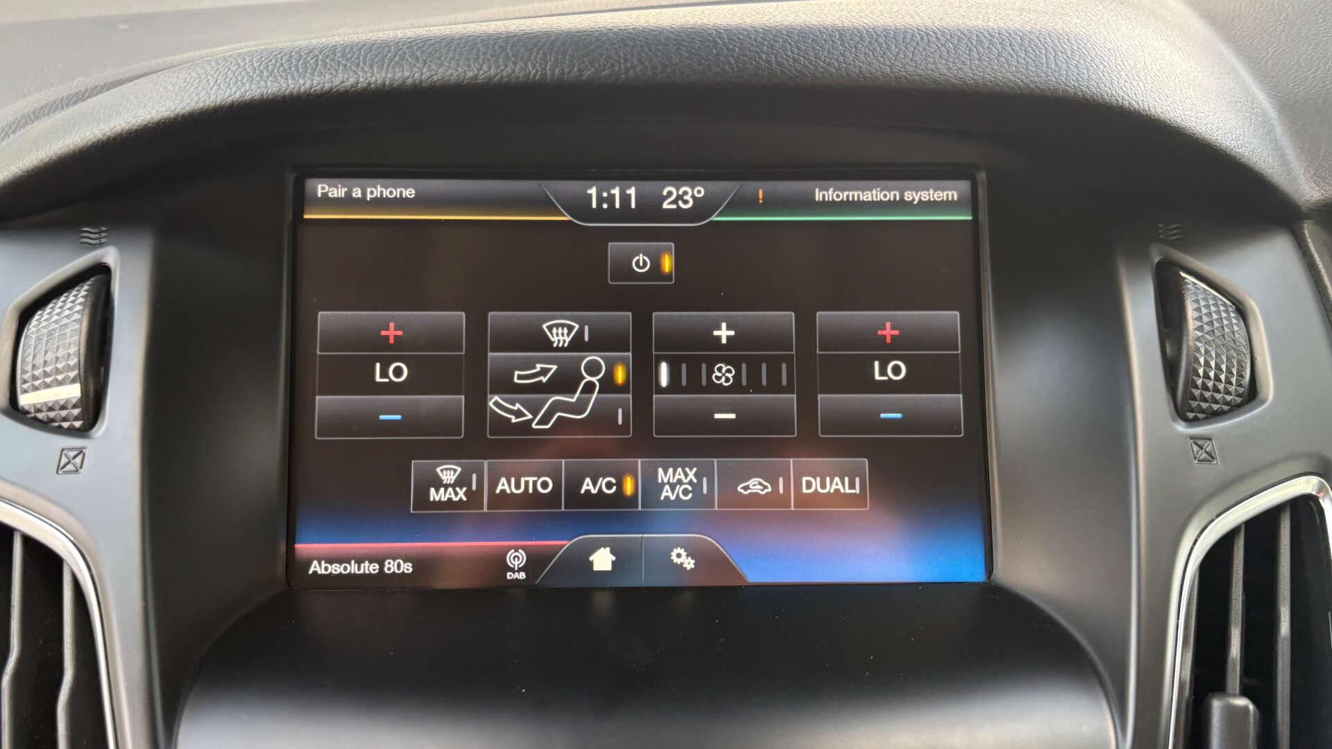 Ford Focus view 27
