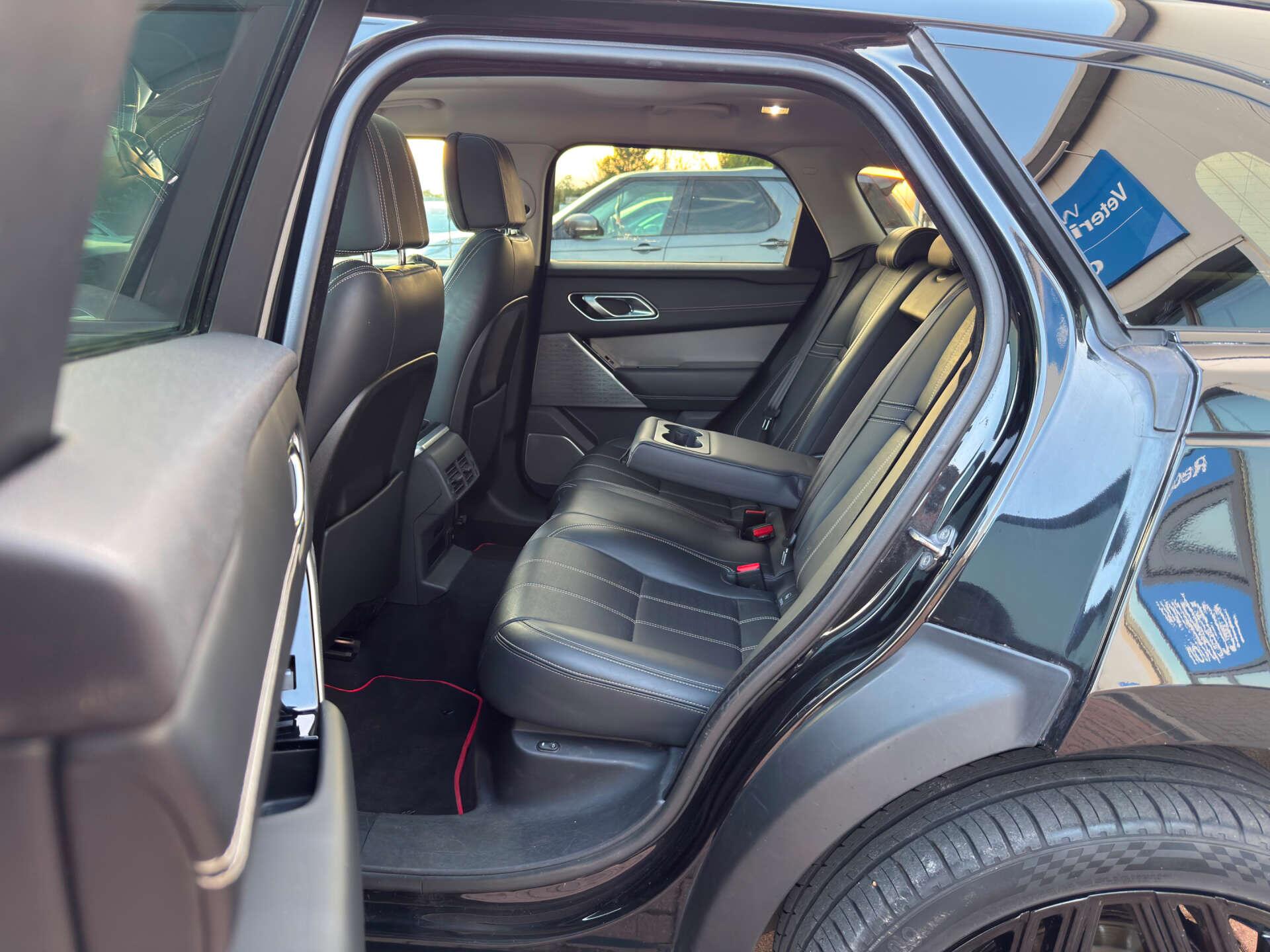 Land Rover Range Rover Velar view 36