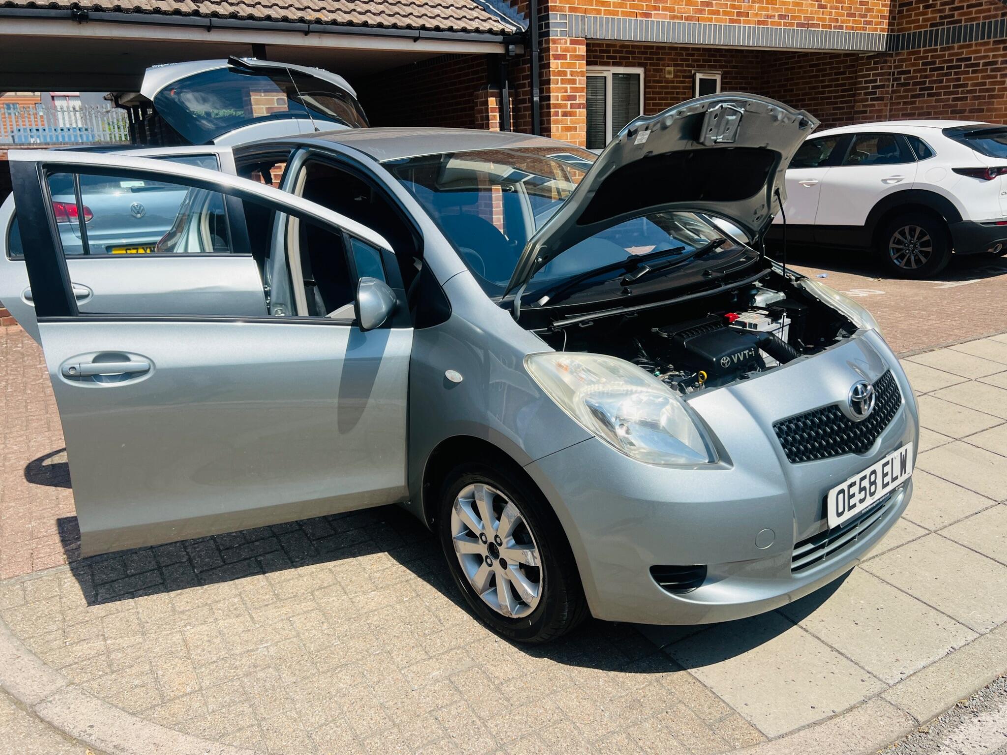 Toyota Yaris view 7