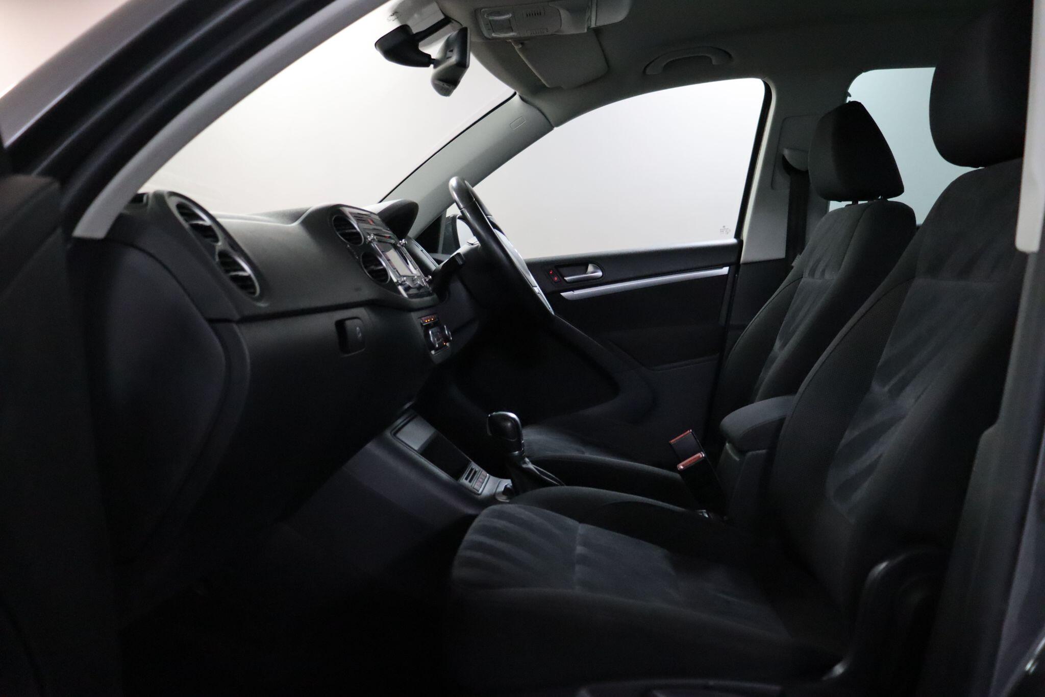 Volkswagen Tiguan view 41