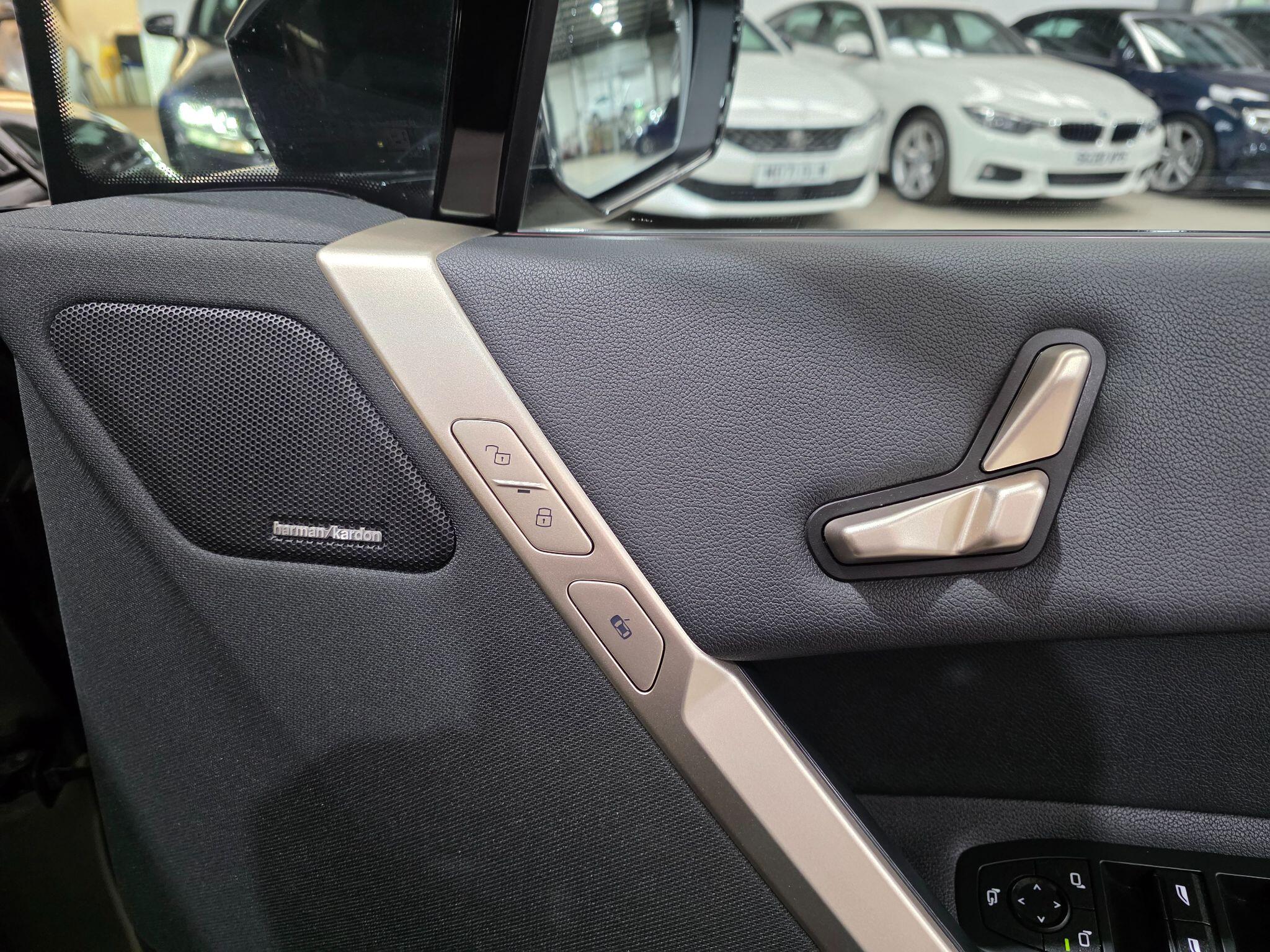 BMW Ix view 18
