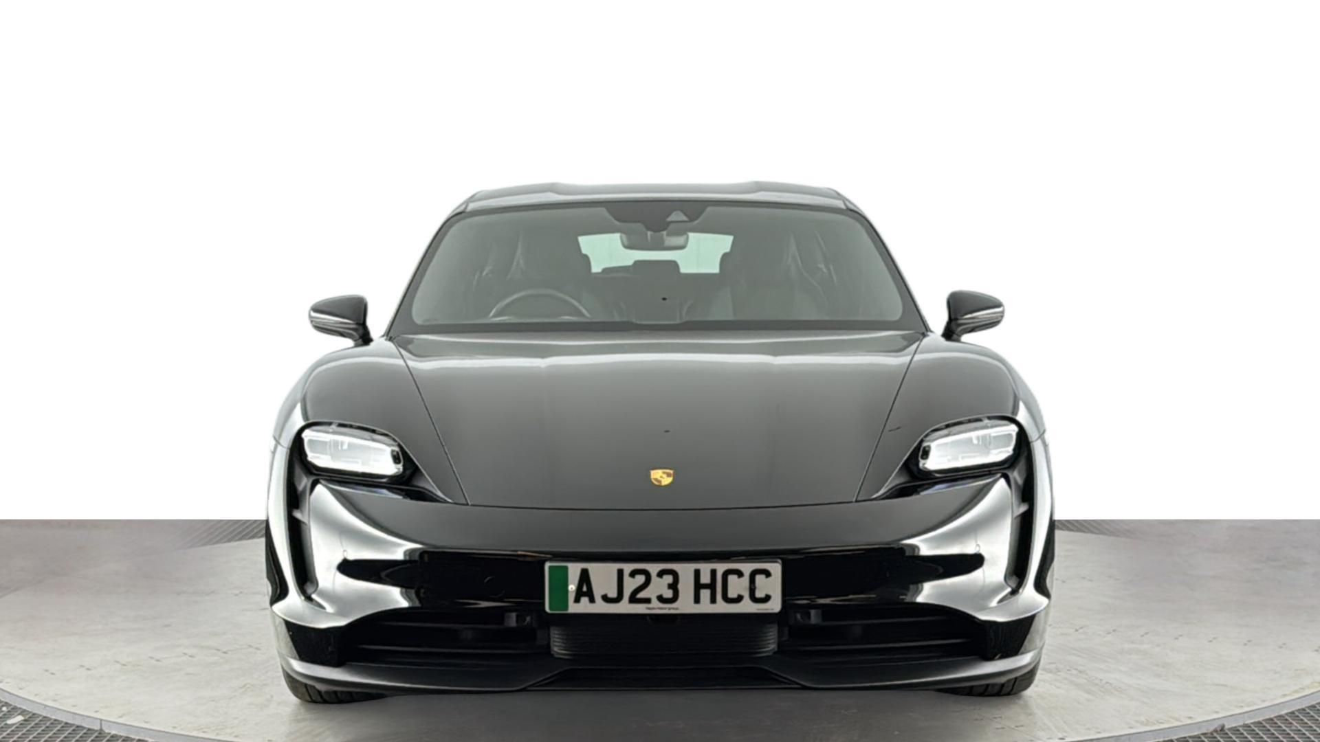 Porsche Taycan view 8