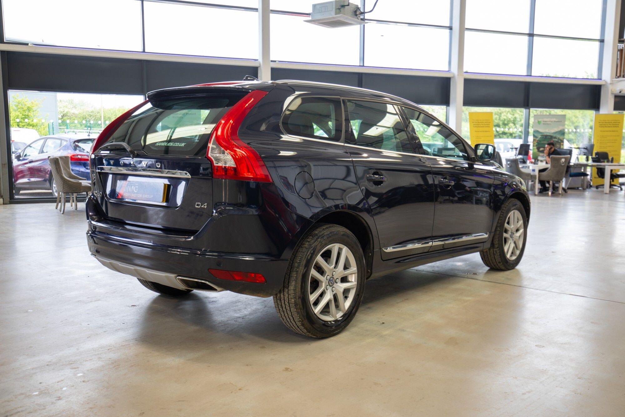Volvo XC60 view 26