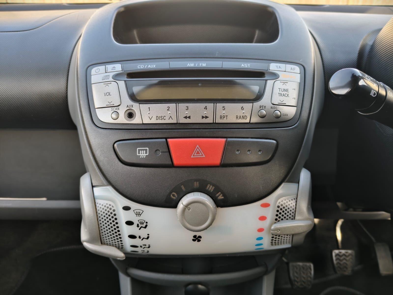 Peugeot 107 view 18