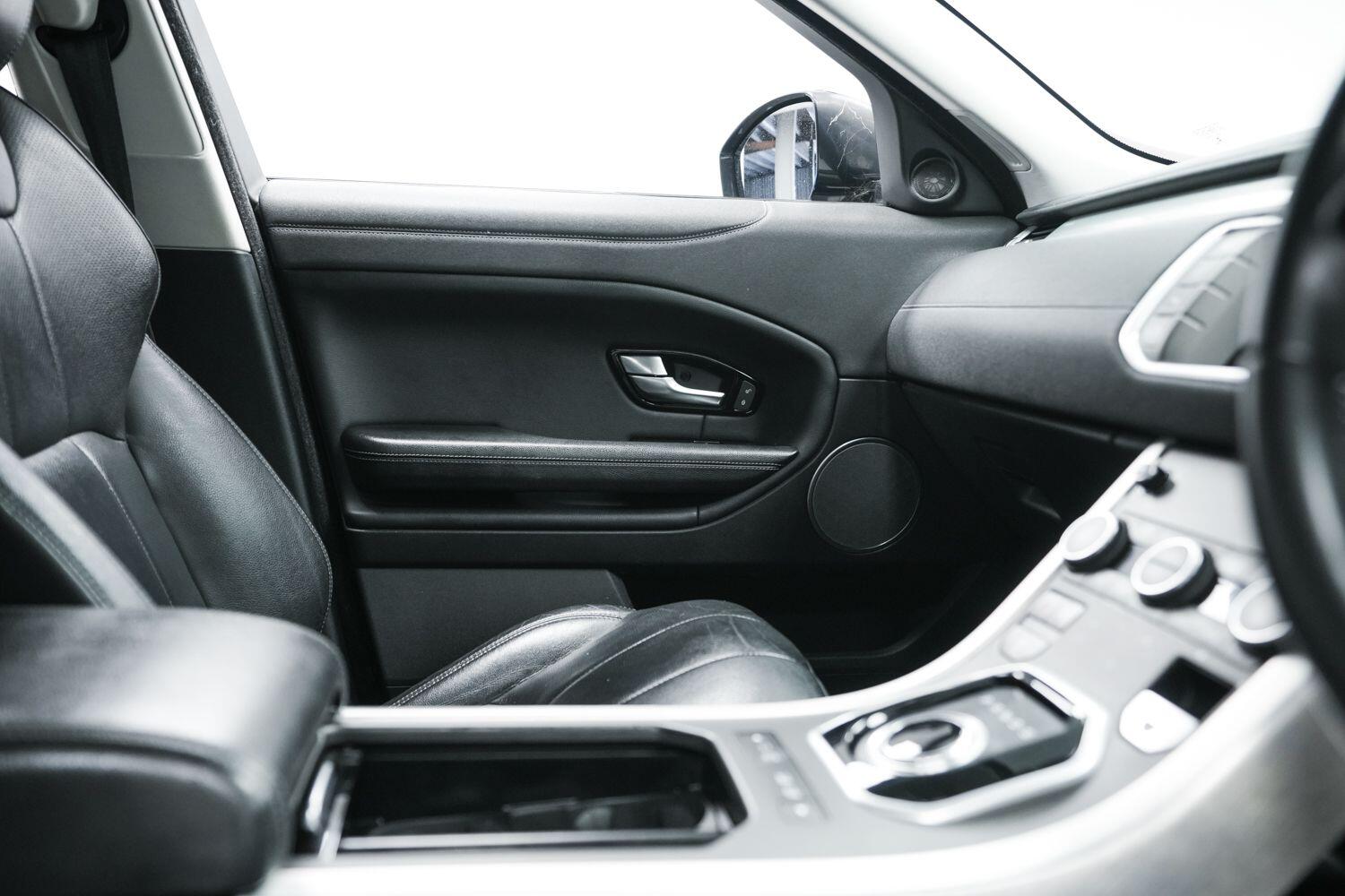 Land Rover Range Rover Evoque view 13
