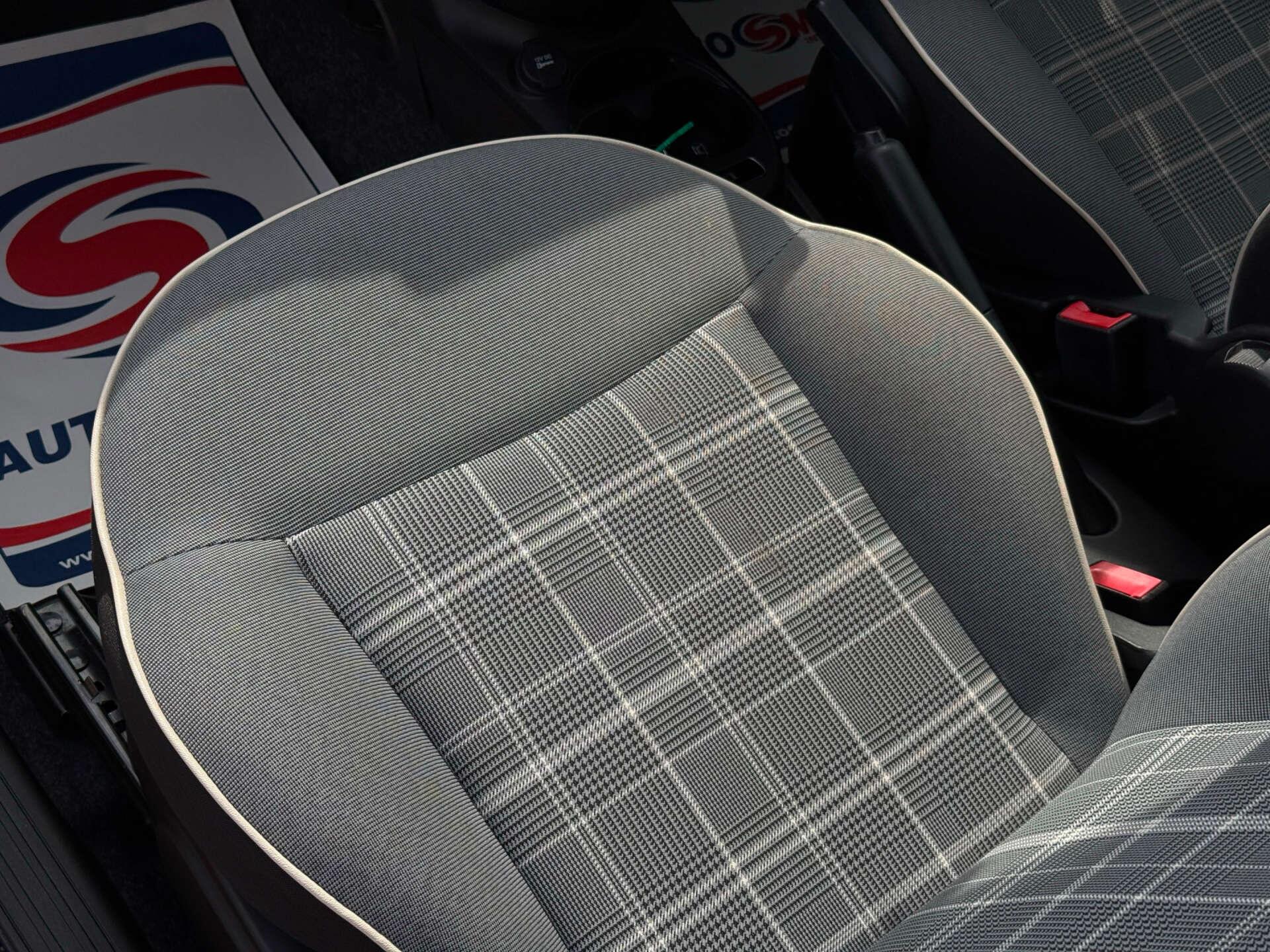 Fiat 500 view 33