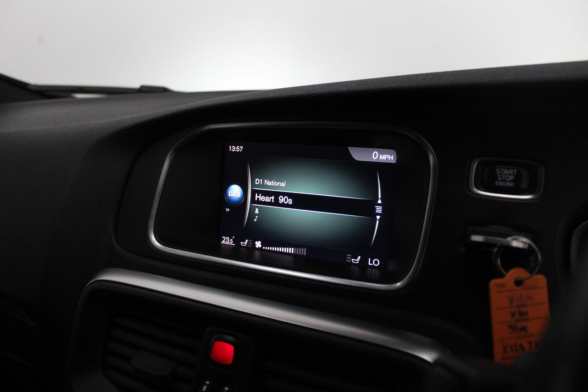 Volvo V40 view 35