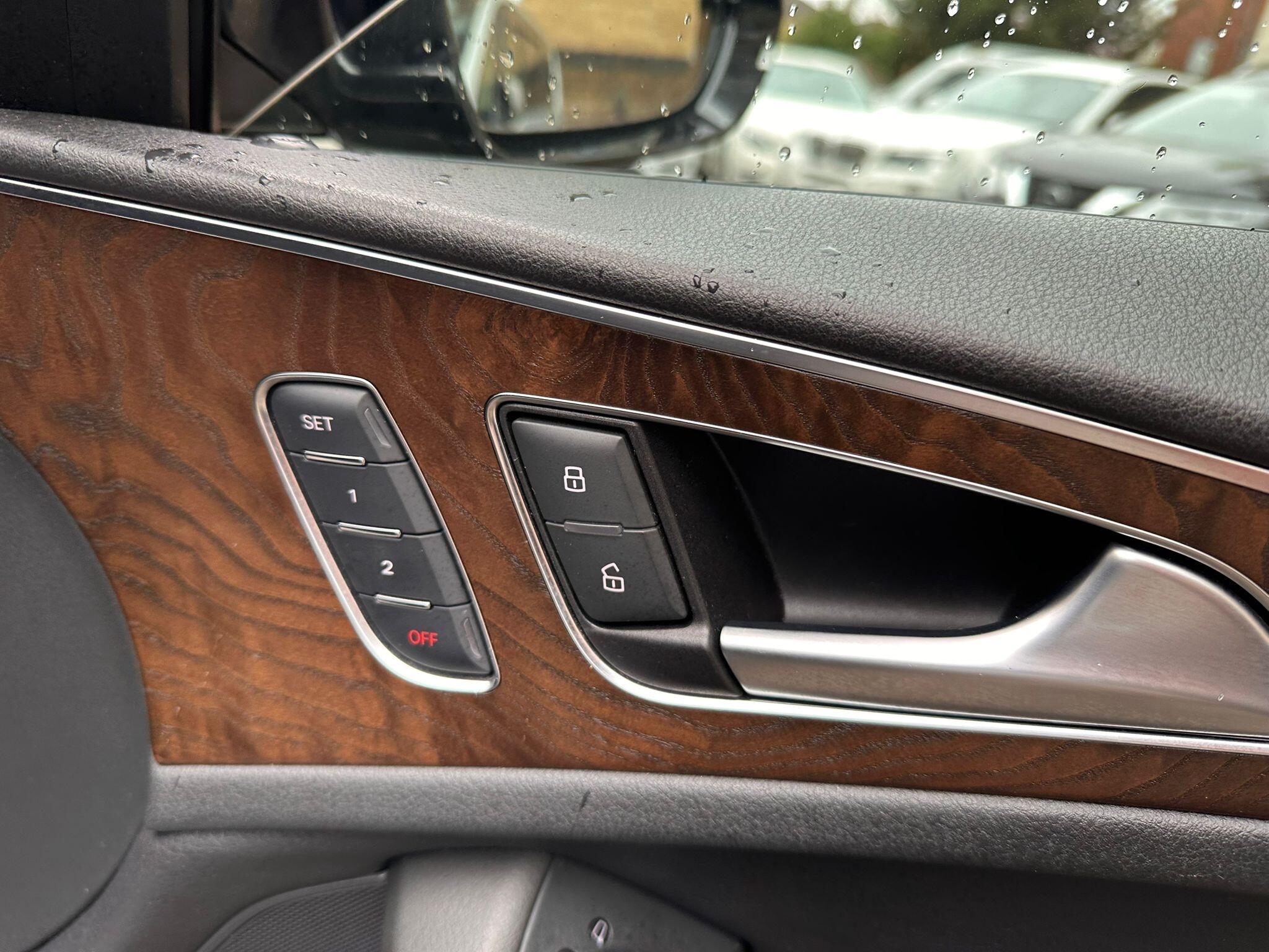 Audi A6 Avant view 20