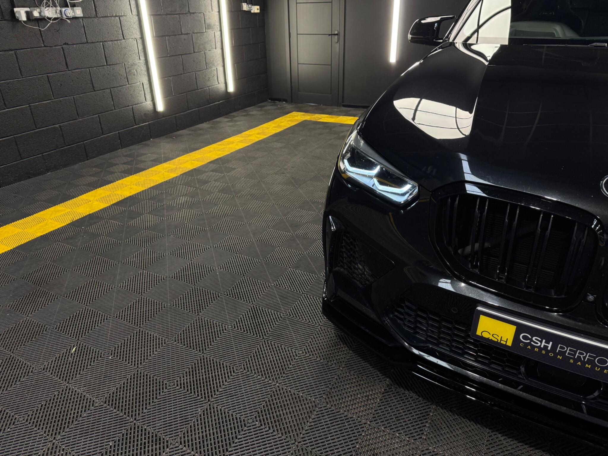 BMW X5 M view 8