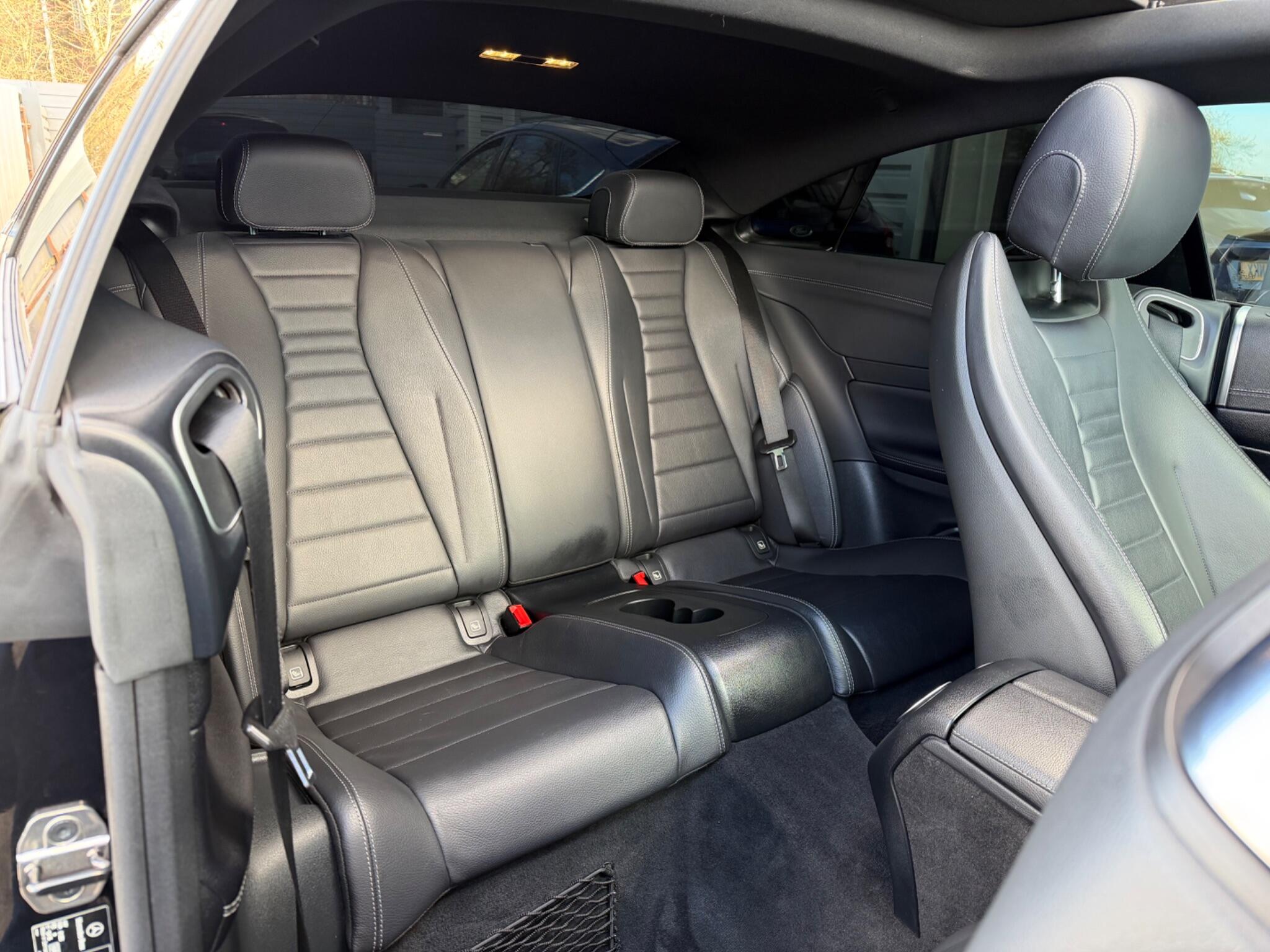 Mercedes-Benz E Class view 9