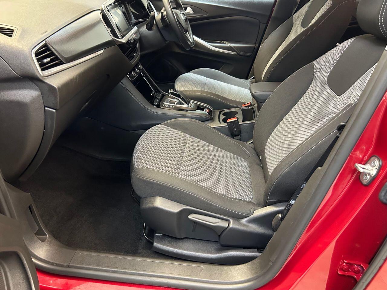 Vauxhall Grandland view 37