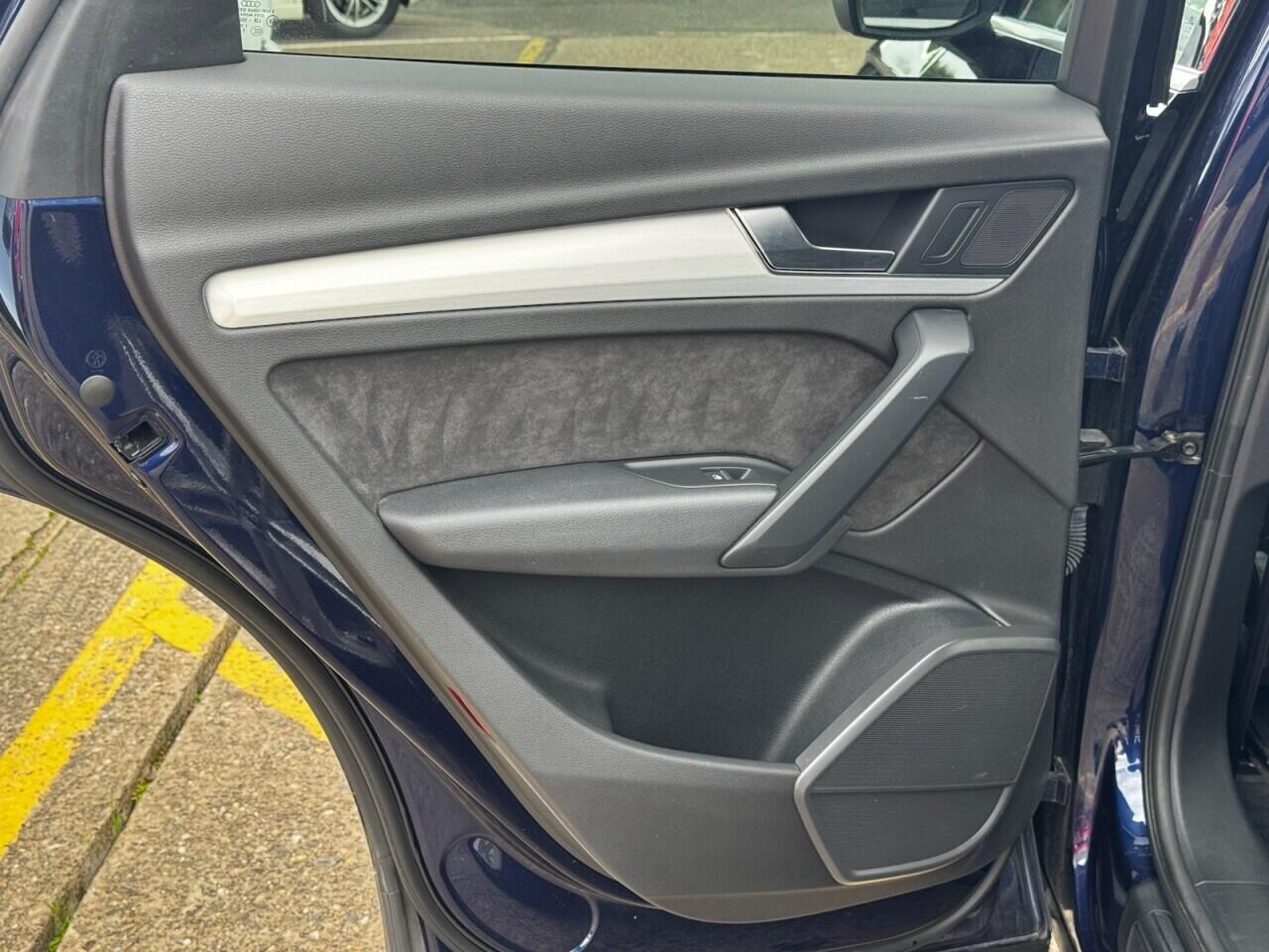 Audi Q5 view 30