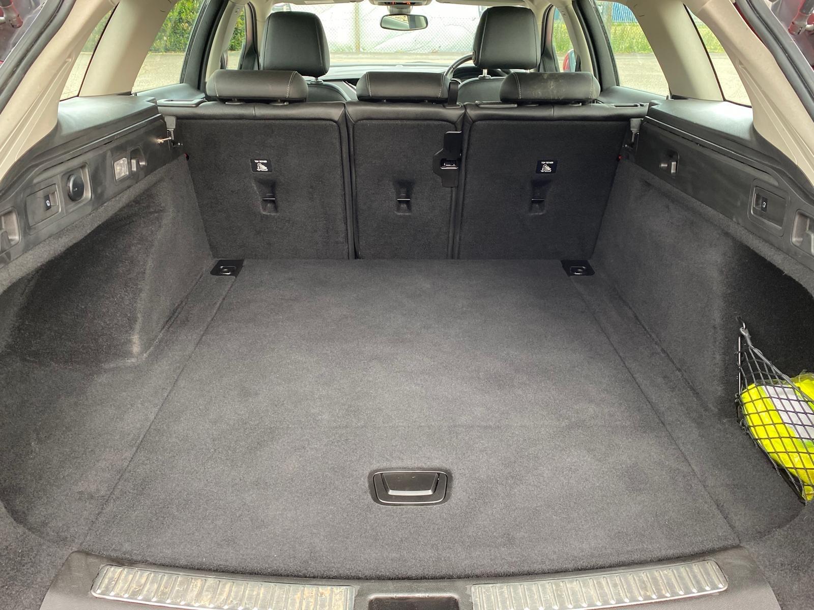 Vauxhall Insignia view 24