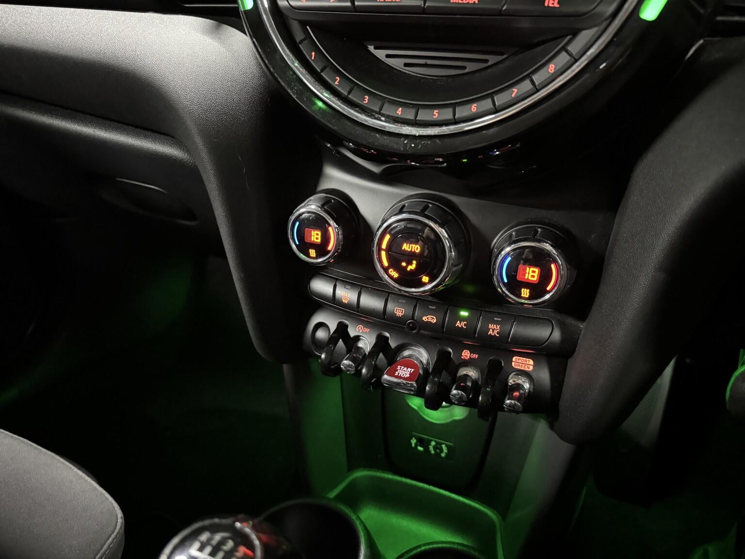 Mini Cooper view 23