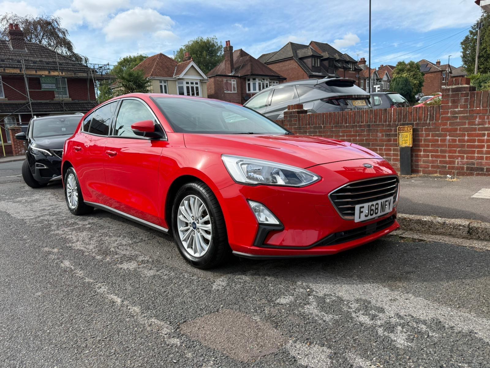 Ford Focus view 5