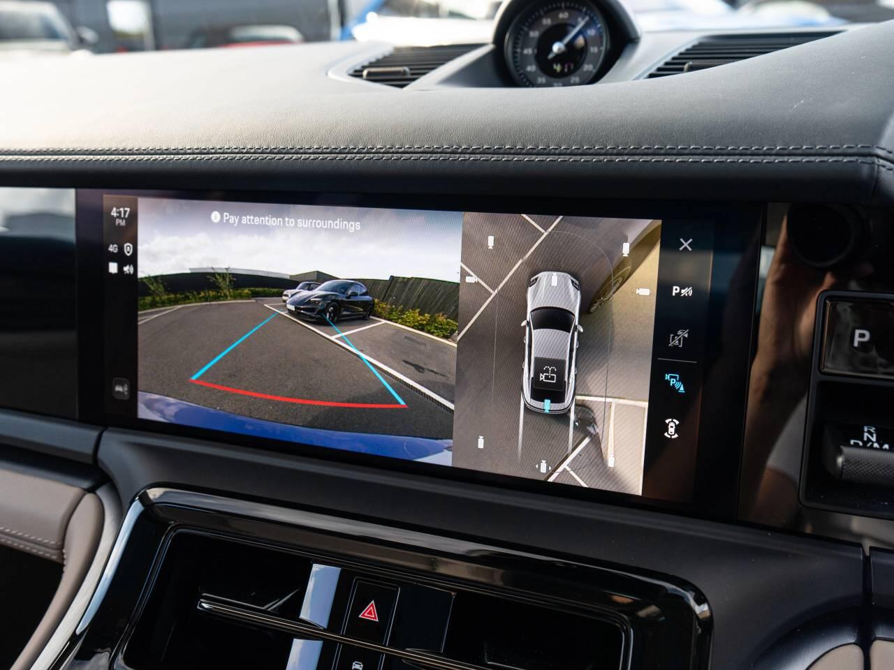 Porsche Panamera view 31